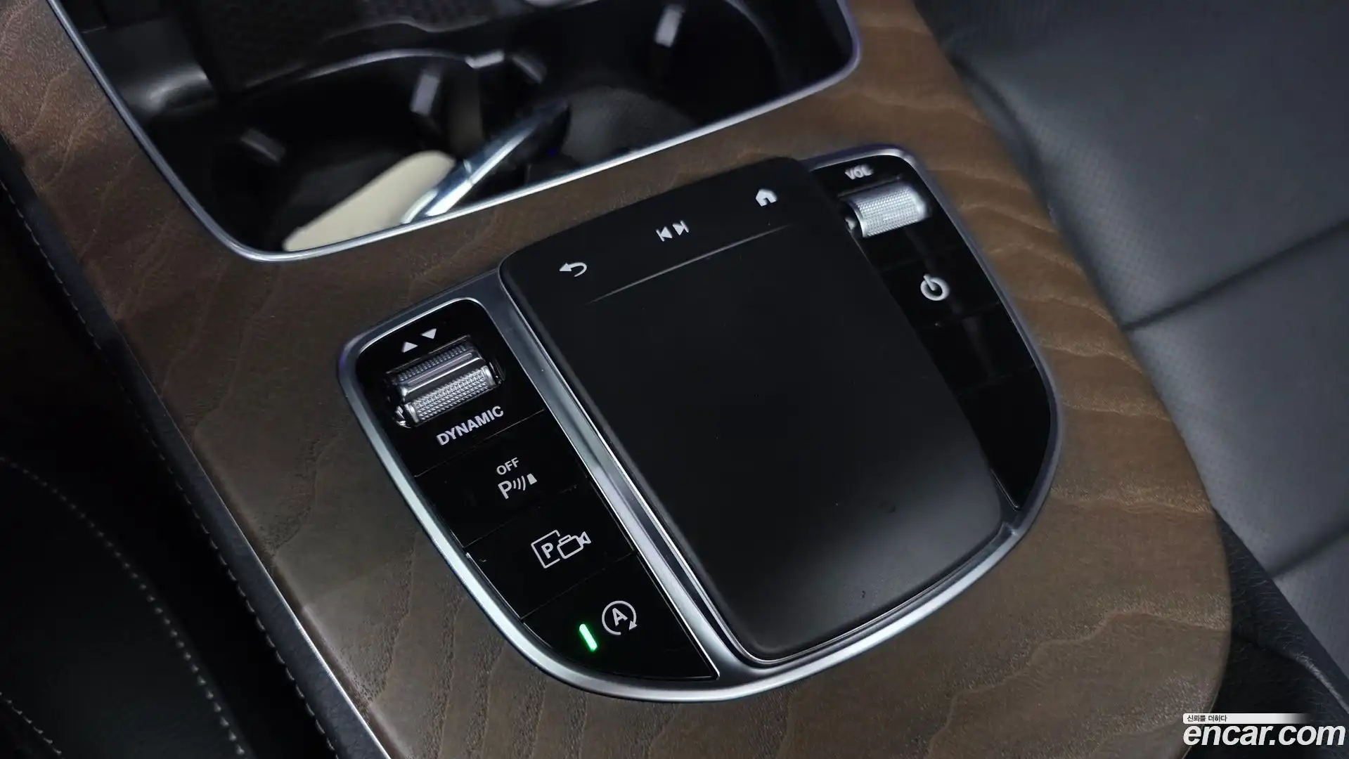 E-Class Mercedes-Benz 2022.0-OPTION-041
