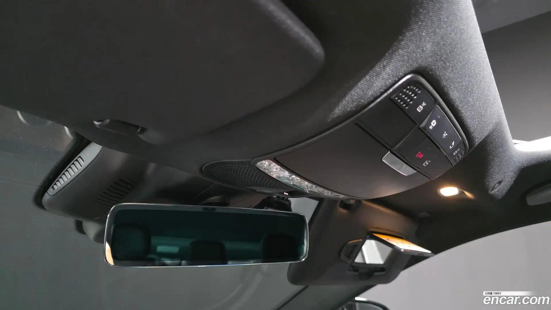 E-Class Mercedes-Benz 2022.0-OPTION-042