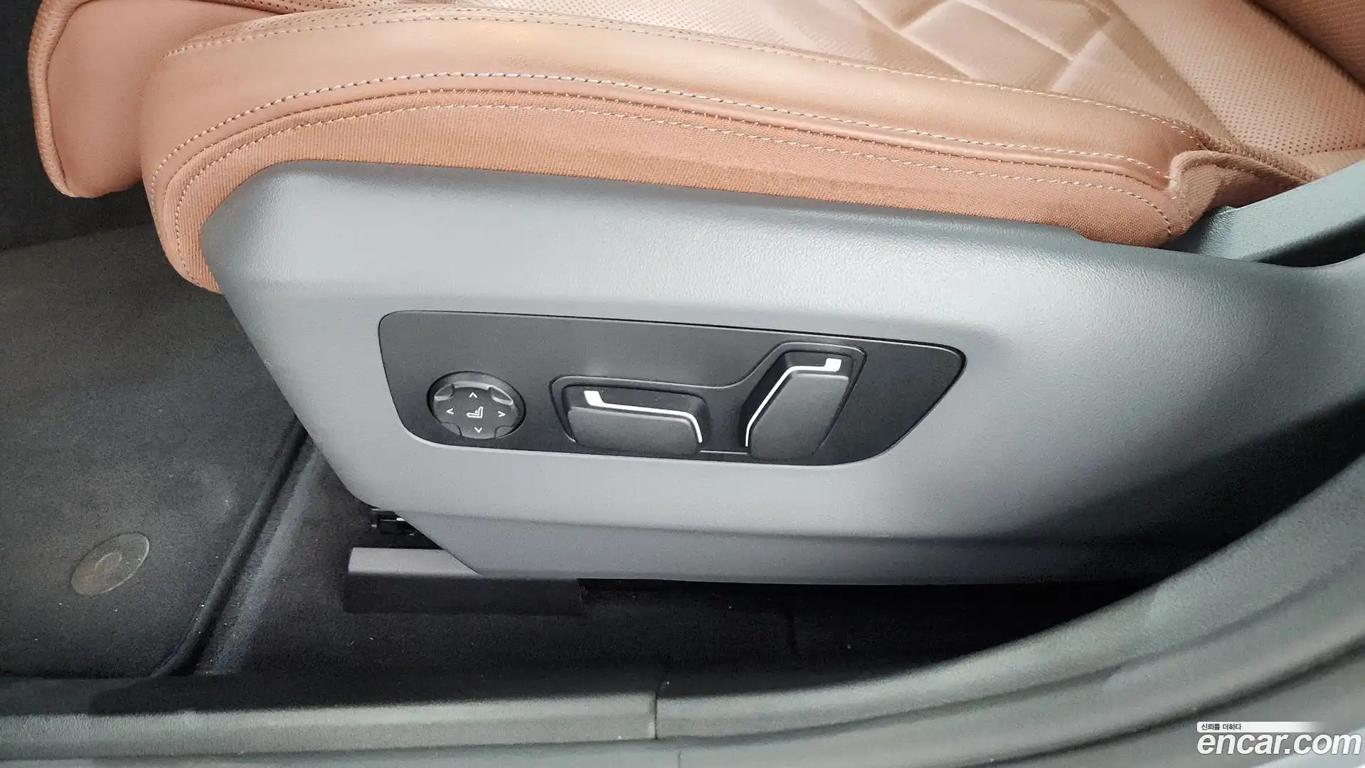 5-Series BMW 2025.5-OPTION-044