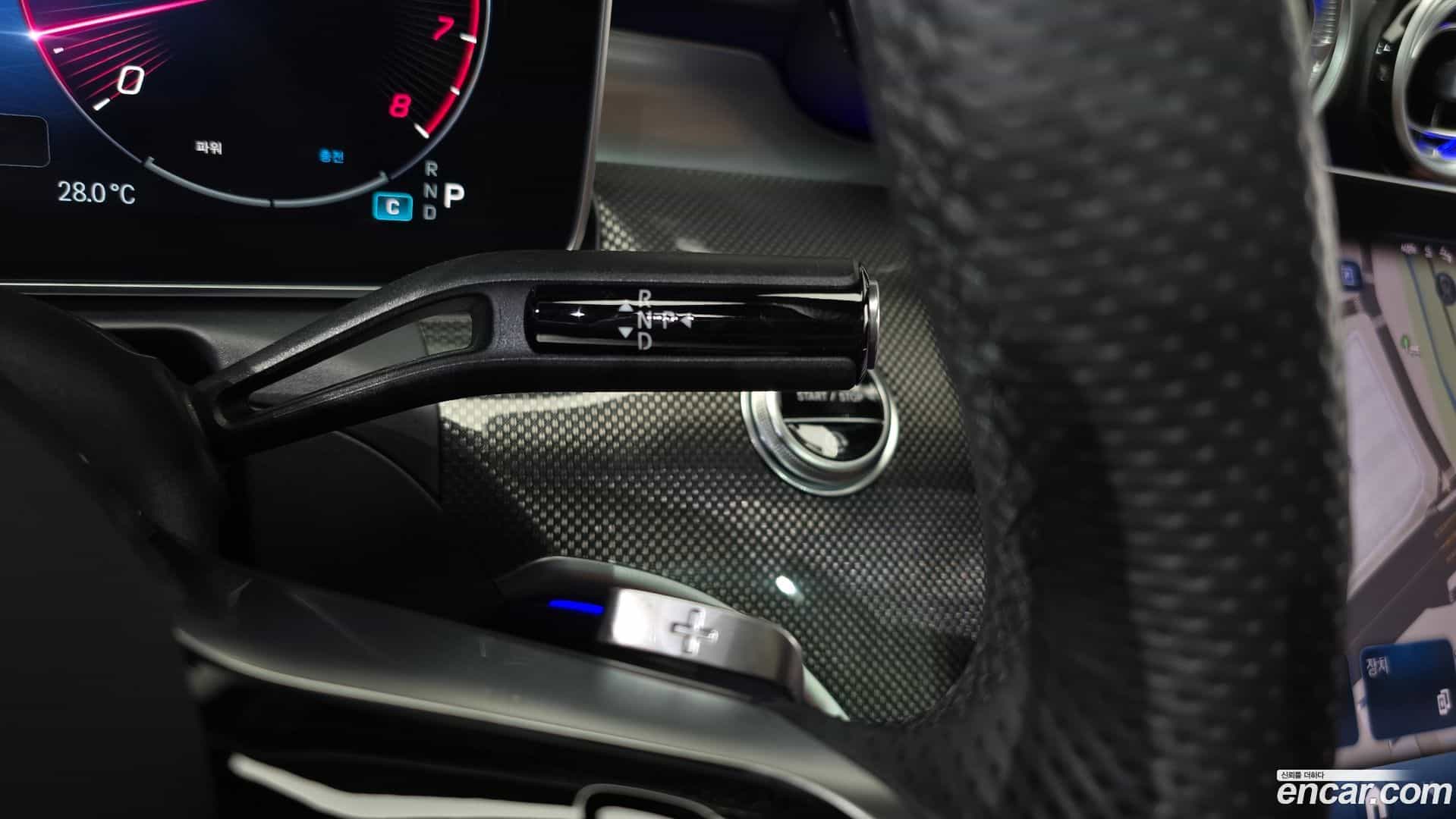 C-Class Mercedes-Benz 2023.0-INNER-009