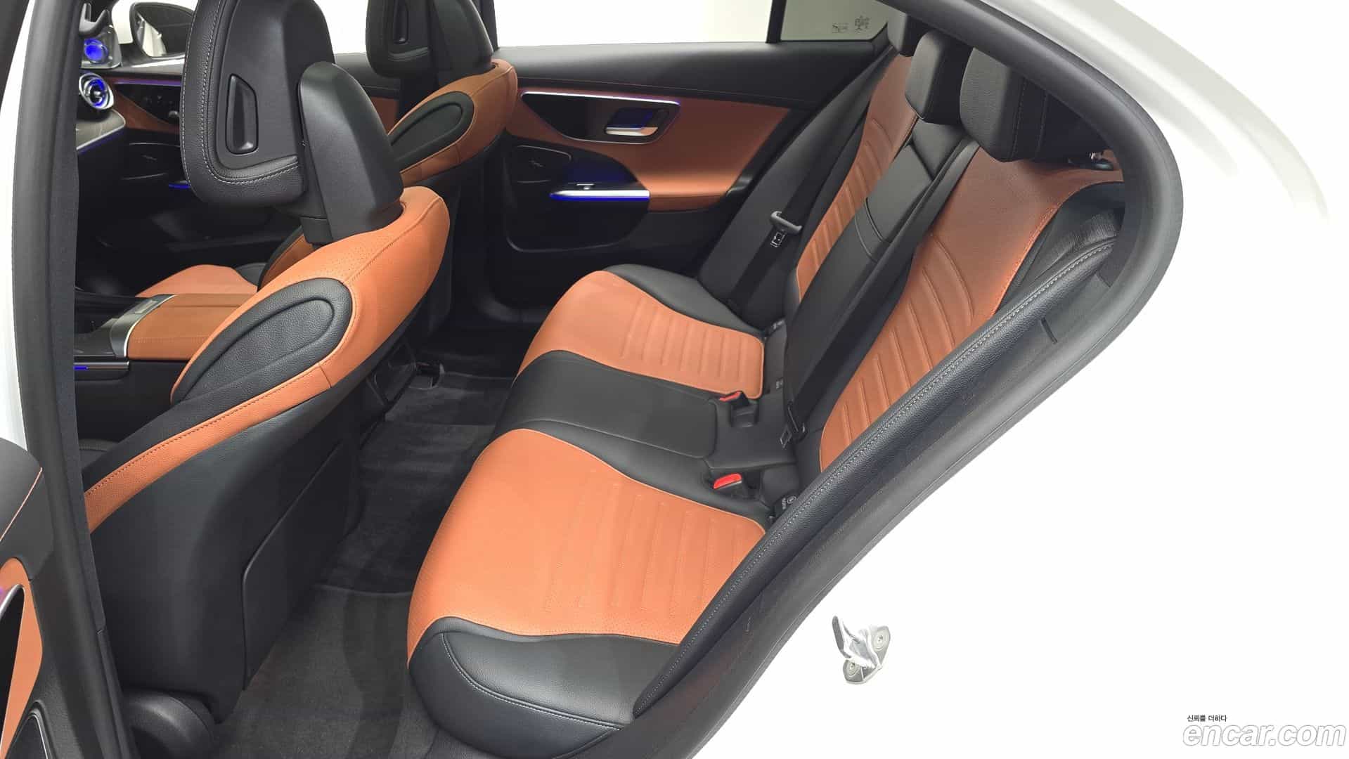 C-Class Mercedes-Benz 2023.0-OPTION-015