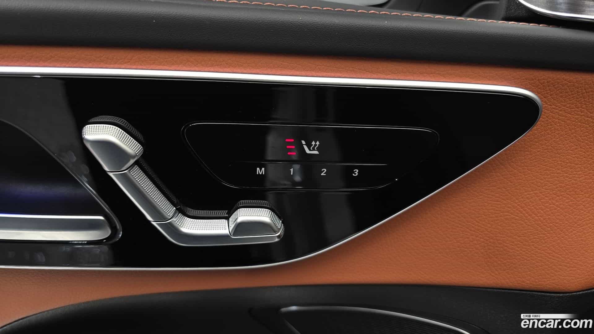 C-Class Mercedes-Benz 2023.0-OPTION-023