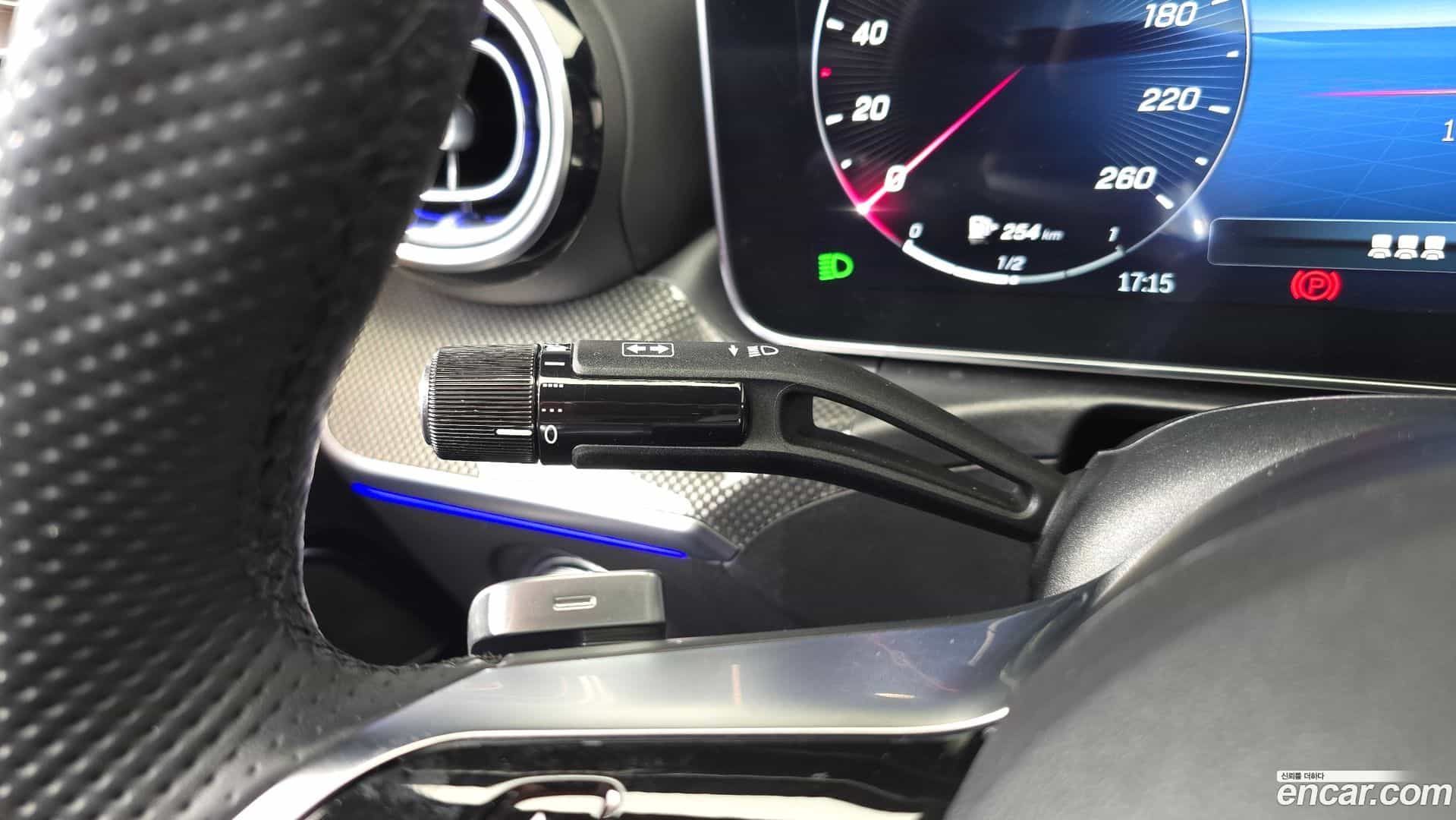 C-Class Mercedes-Benz 2023.0-OPTION-041