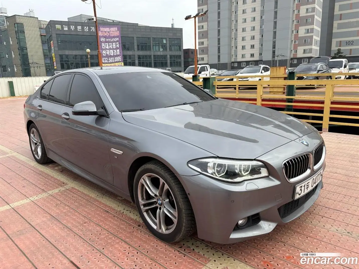 Main__Slider__Photo:5-Series BMW 2016.4-0