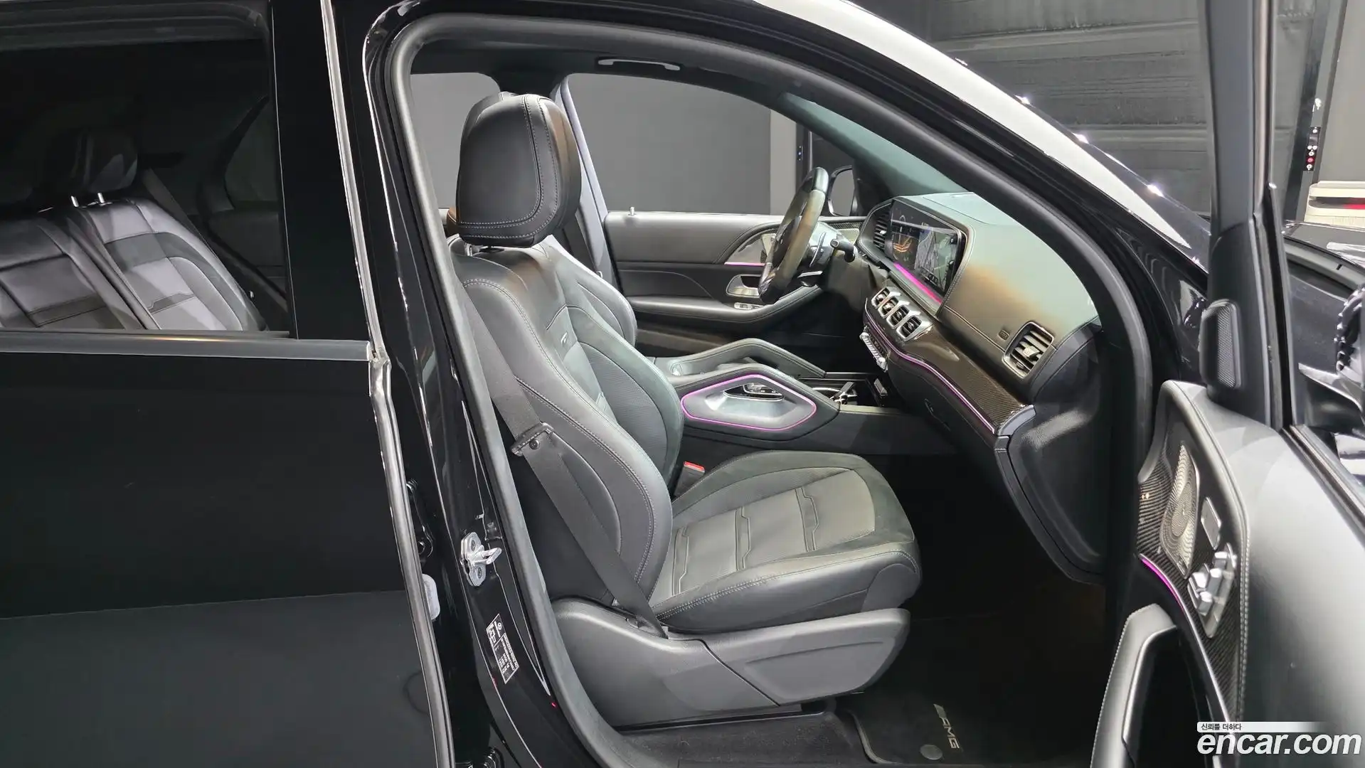 GLE-Class Mercedes-Benz 2022.5-OPTION-015