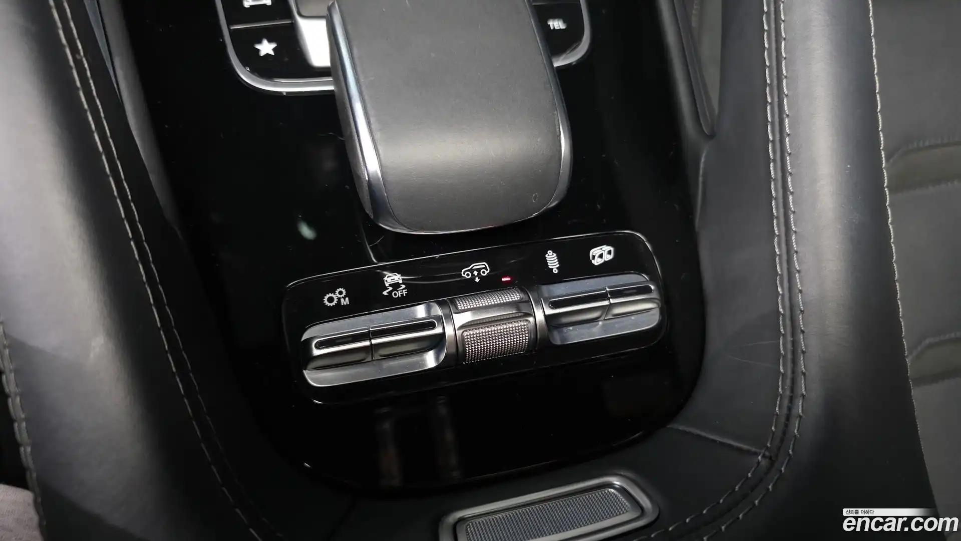 GLE-Class Mercedes-Benz 2022.5-OPTION-044