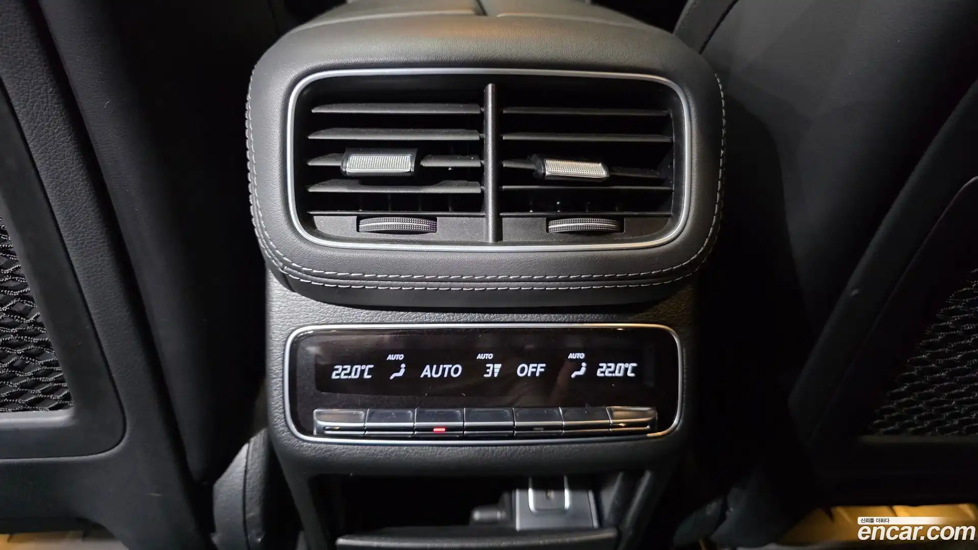 GLE-Class Mercedes-Benz 2022.5-OPTION-047