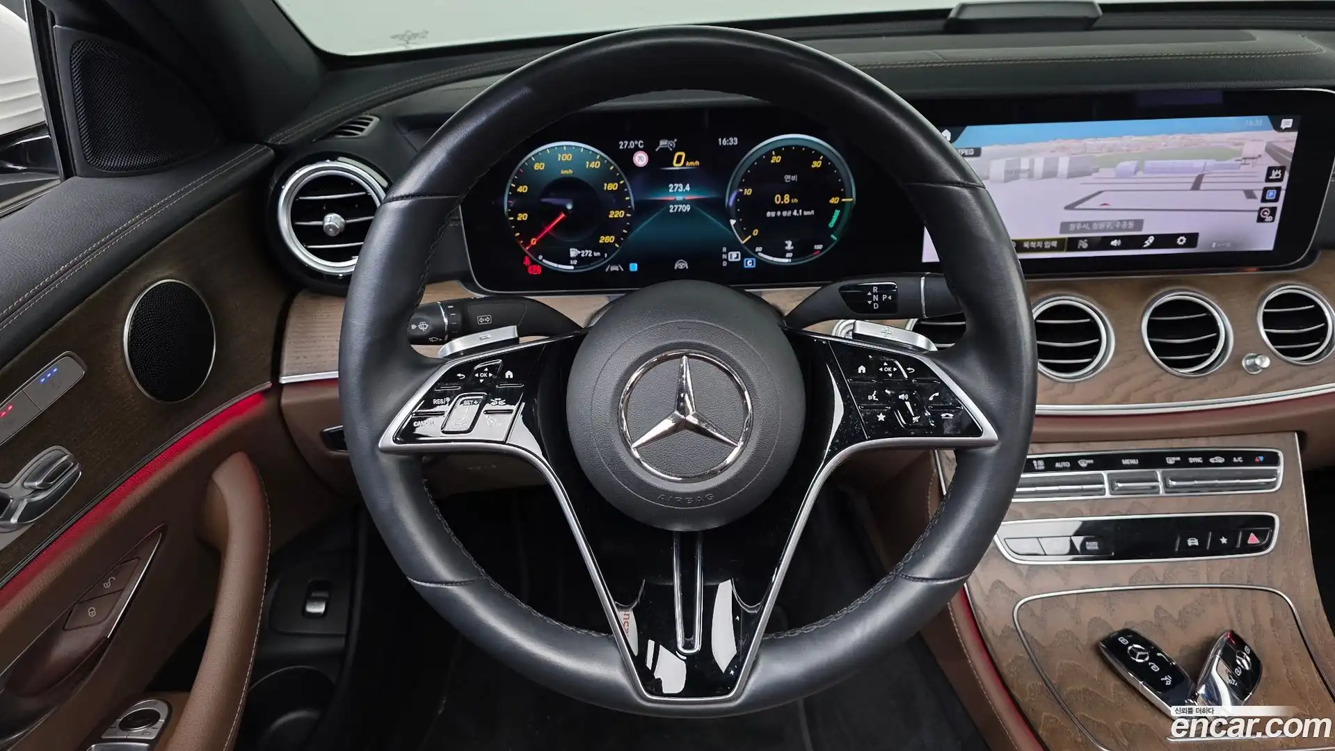 E-Class Mercedes-Benz 2022.7-OPTION-018