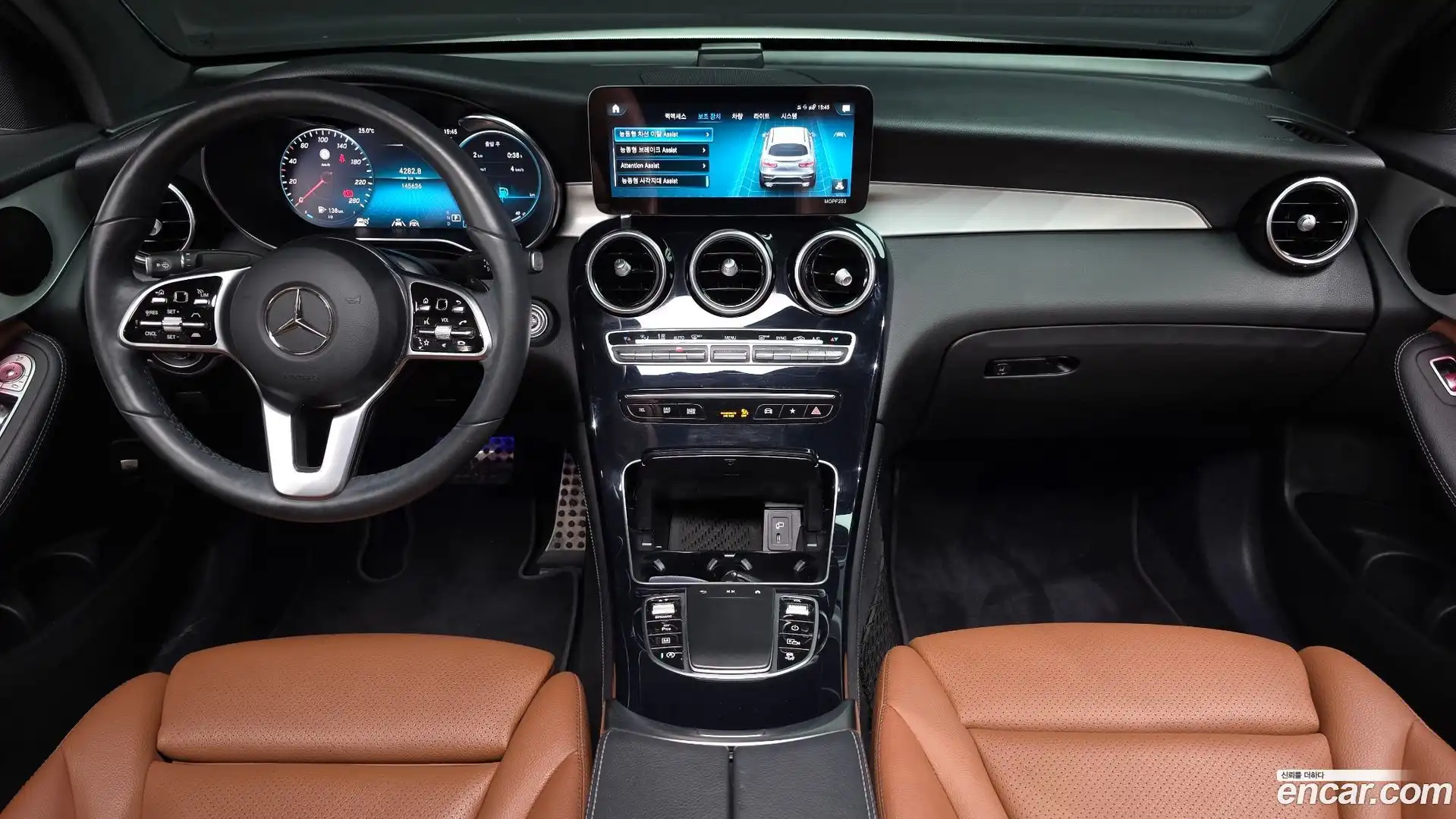 GLC-Class Mercedes-Benz 2020.9-INNER-007