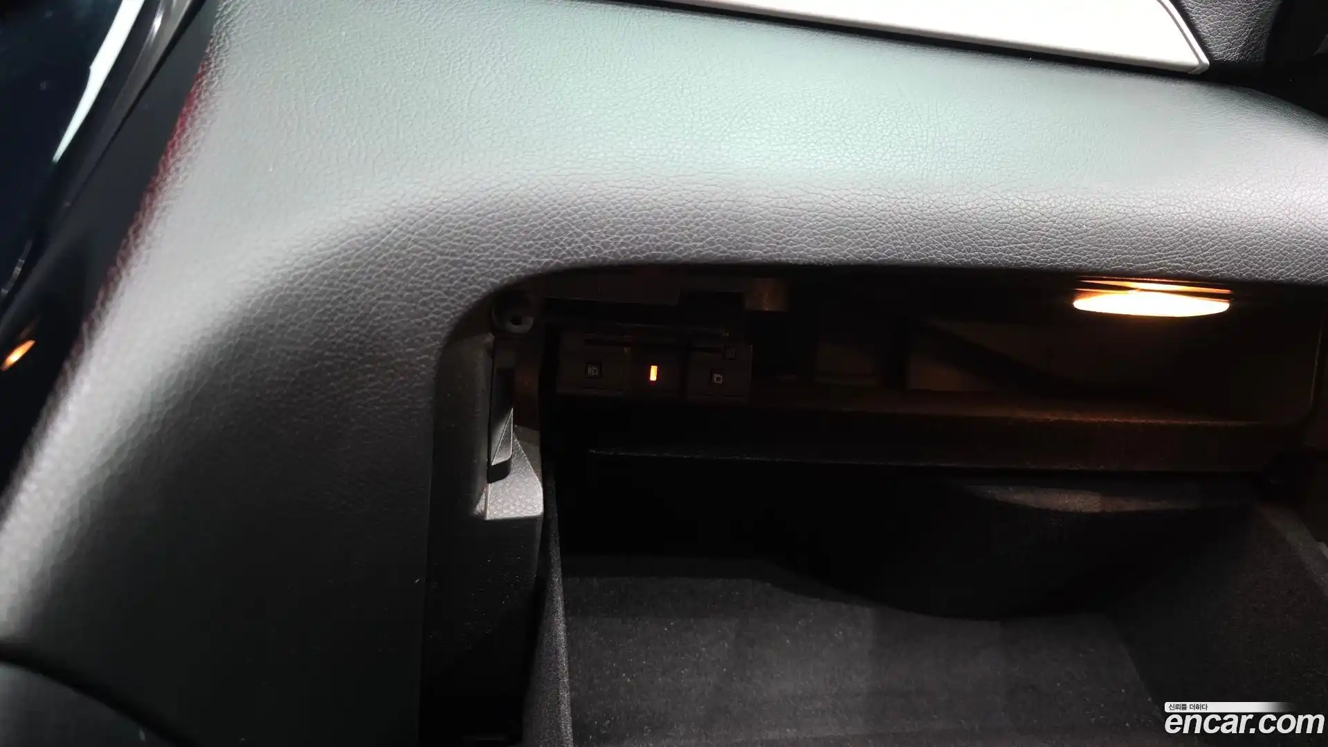 GLC-Class Mercedes-Benz 2020.9-OPTION-047