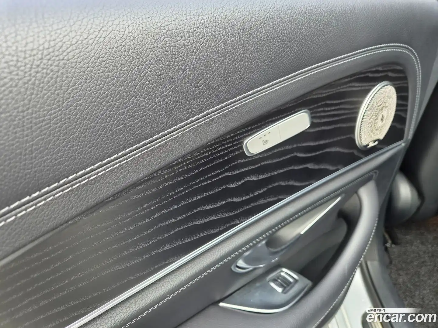 E-Class Mercedes-Benz 2020.8-OPTION-018