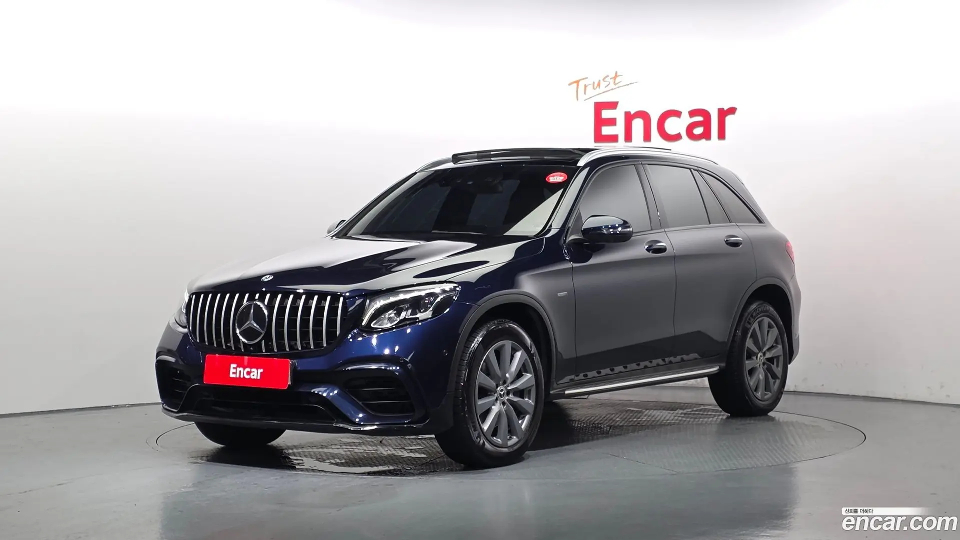 Main__Slider__Photo:GLC-Class Mercedes-Benz 2018.6-0