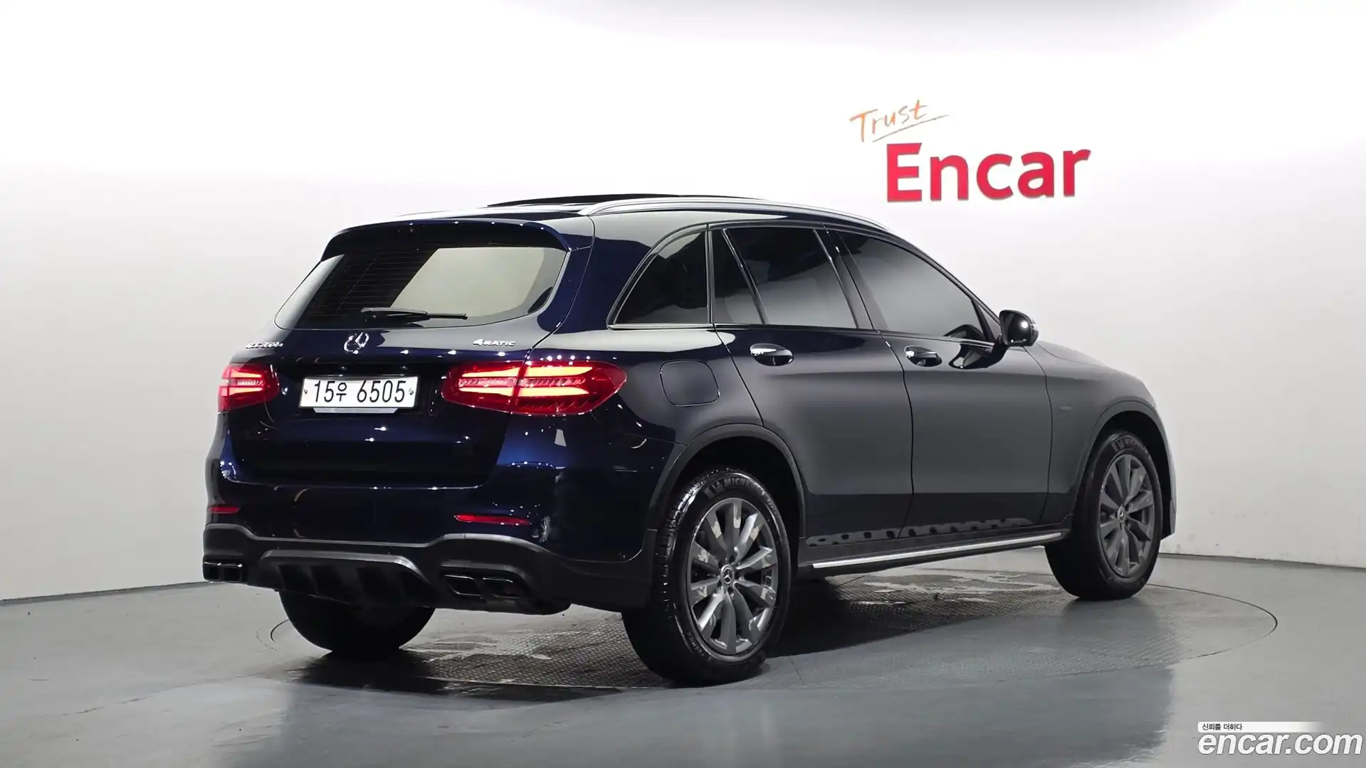 GLC-Class Mercedes-Benz 2018.6-OUTER-002