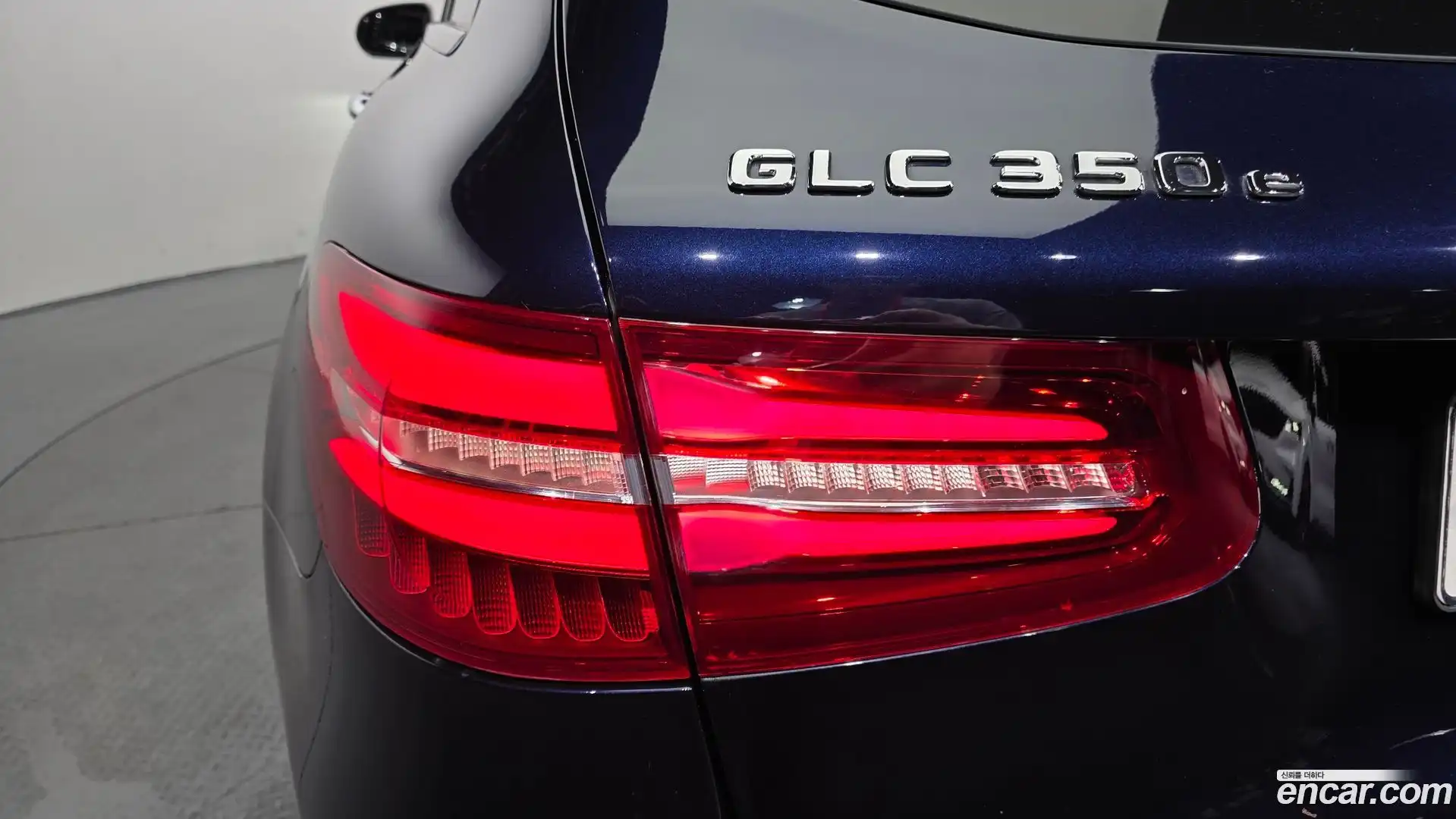 GLC-Class Mercedes-Benz 2018.6-OUTER-033