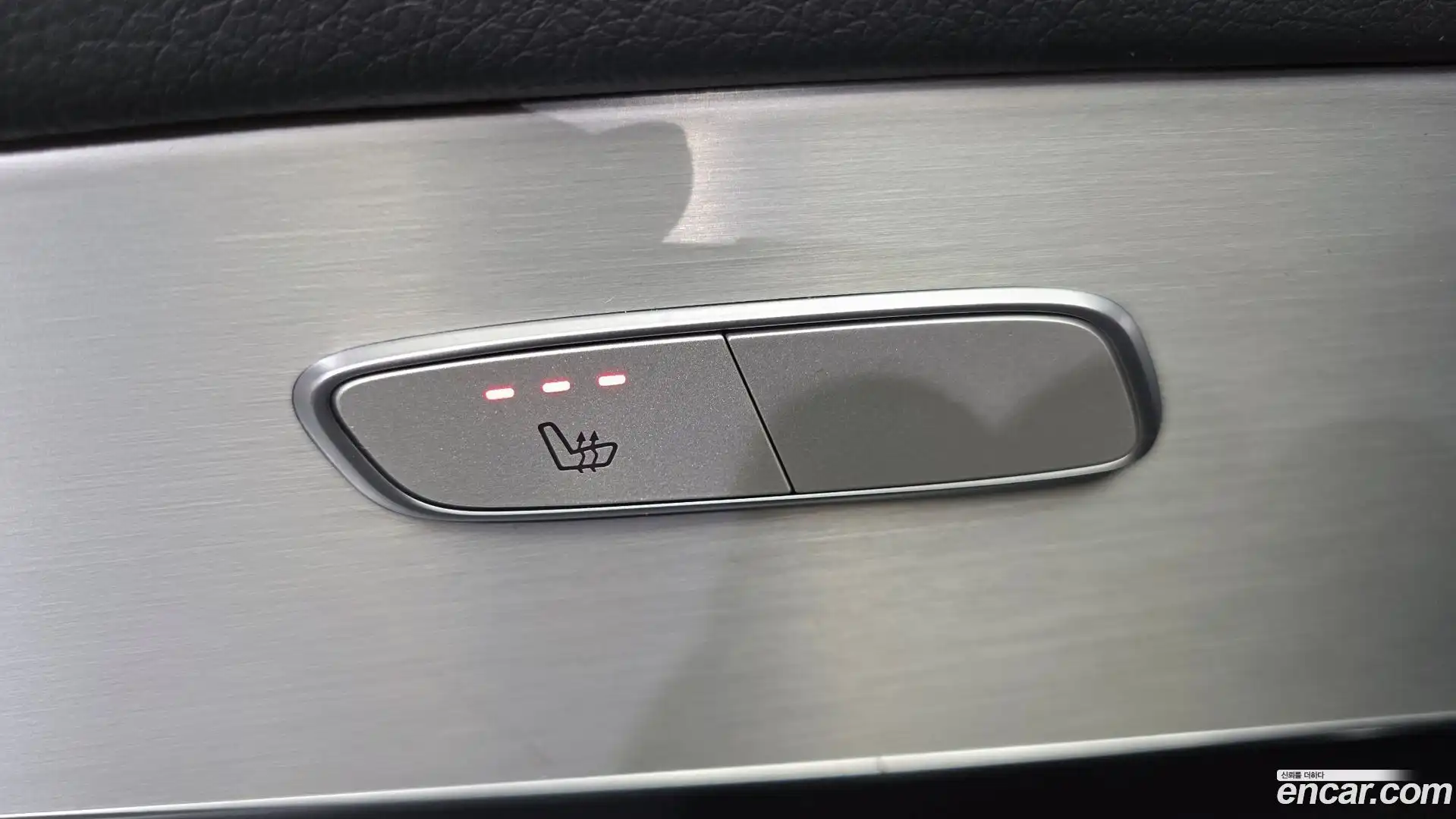 GLC-Class Mercedes-Benz 2018.6-OPTION-042