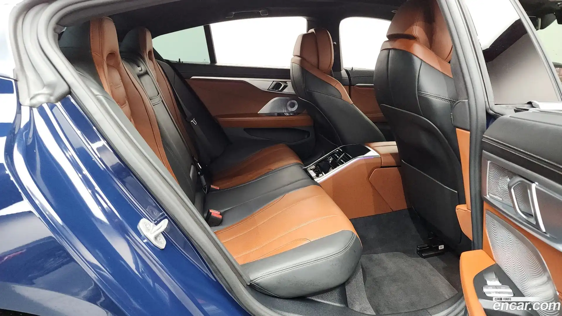 8-Series BMW 2024.4-OPTION-015
