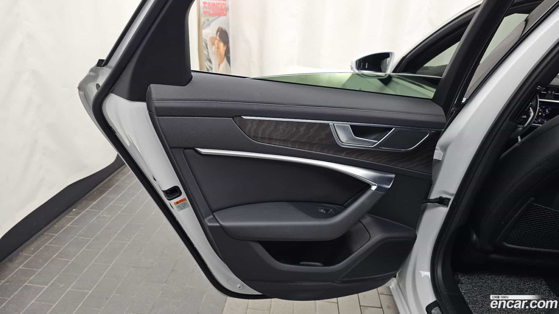 A6 Audi 2022.3-INNER-035