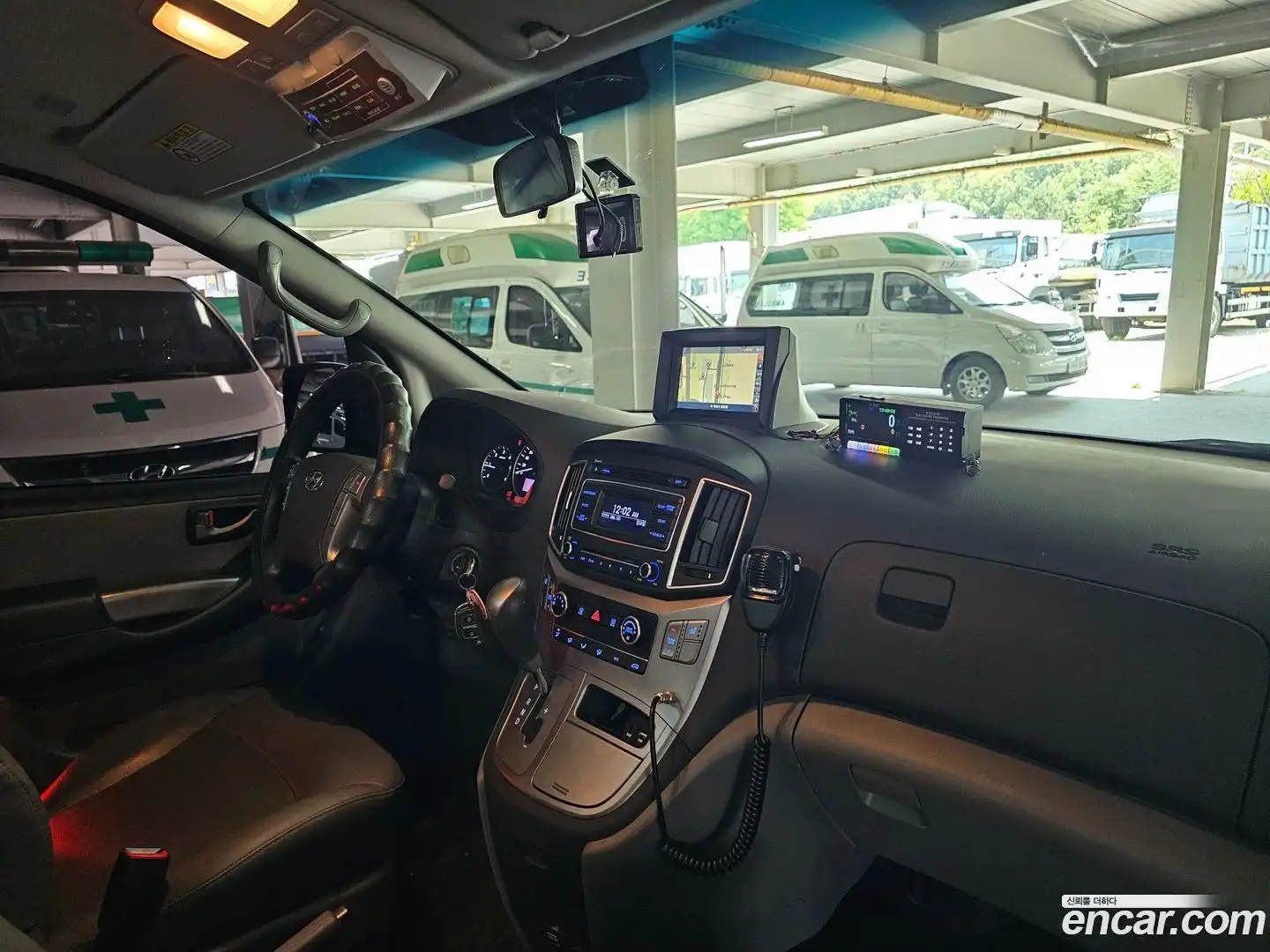 Starex Hyundai 2017.1-INNER-010