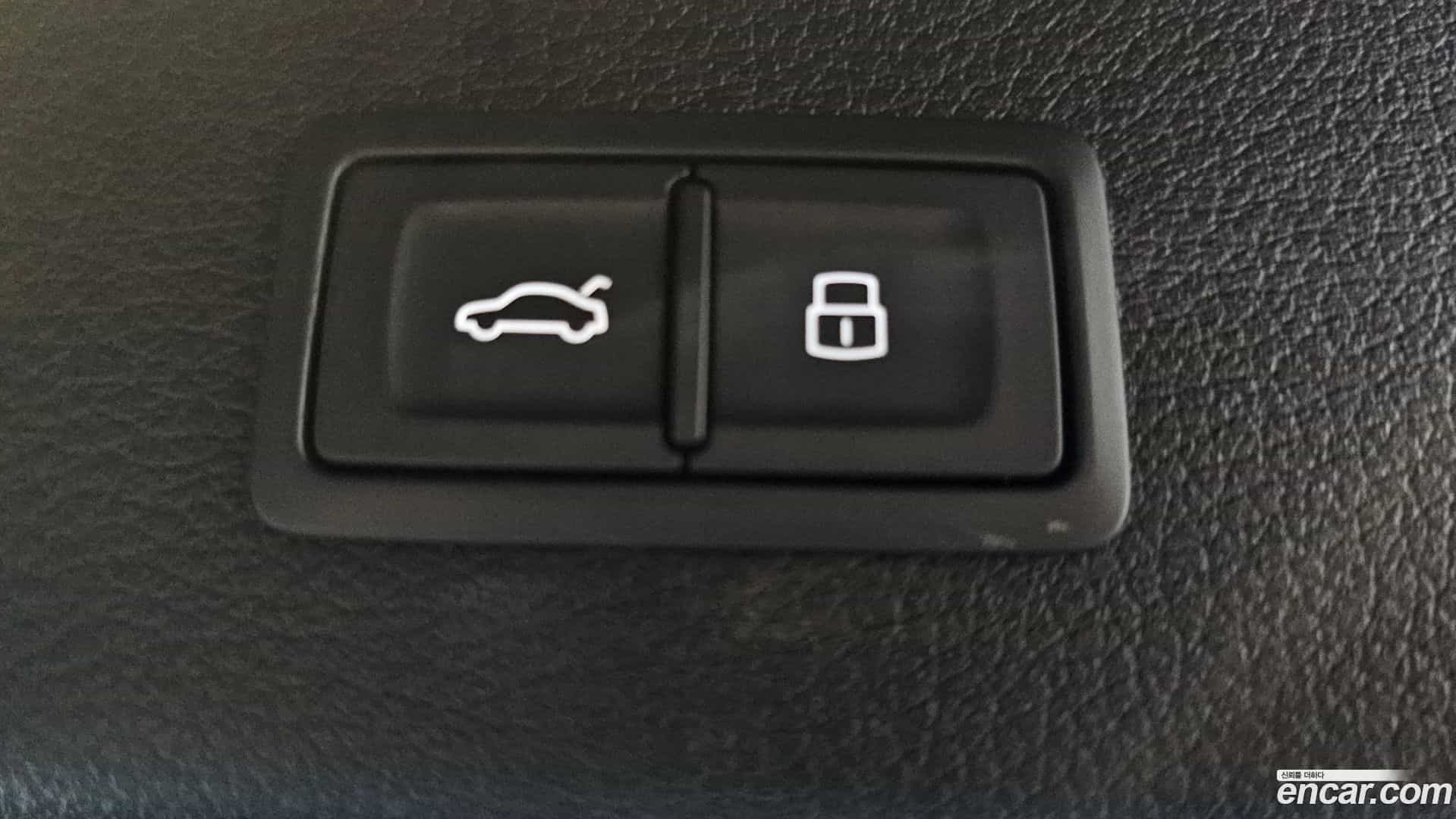 e-tron Audi 2023.7-OPTION-021