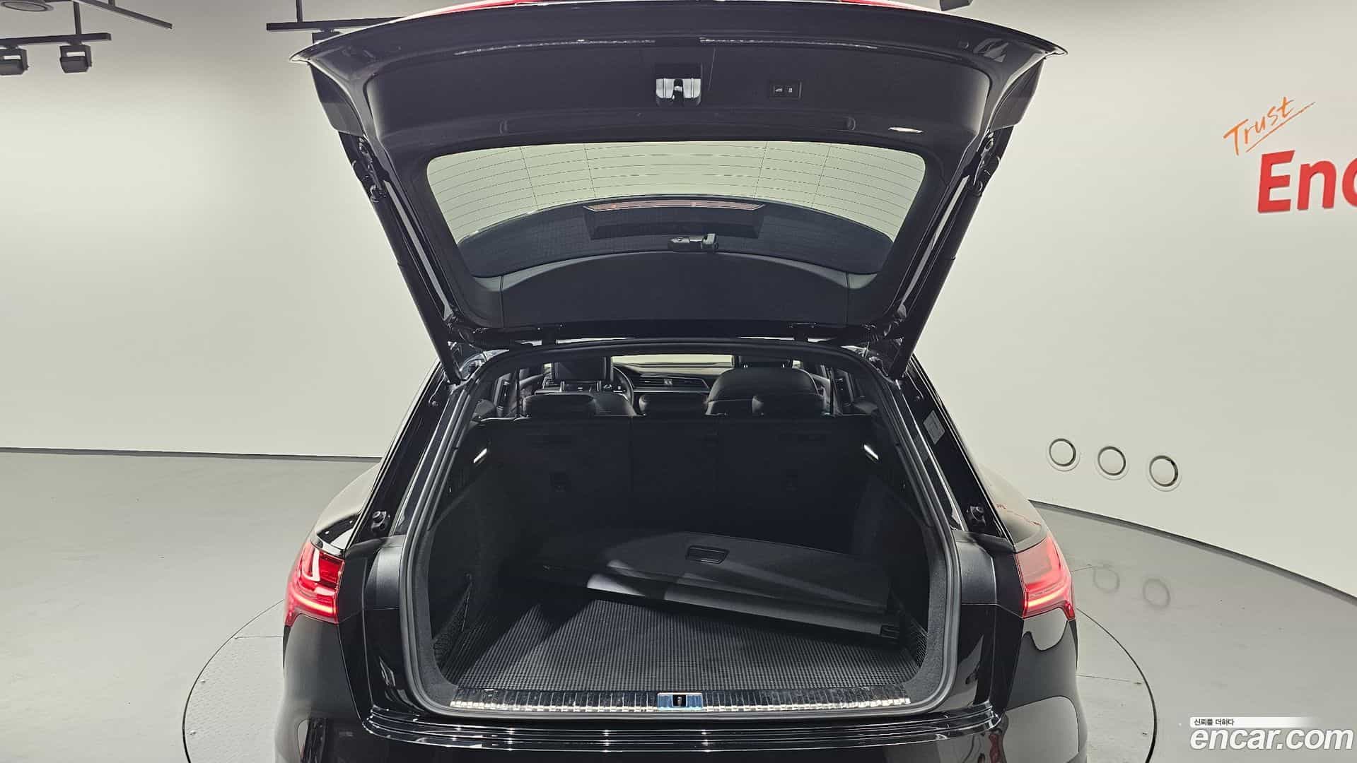 e-tron Audi 2023.7-OPTION-022