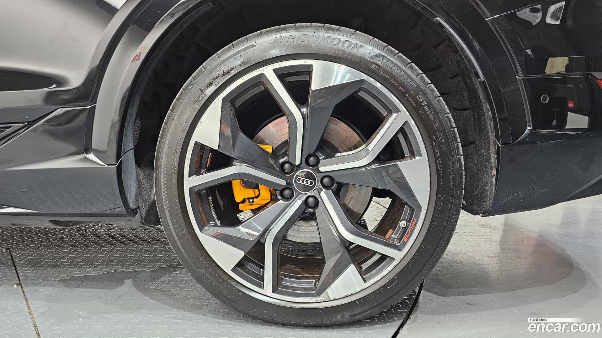 e-tron Audi 2023.7-OUTER-031