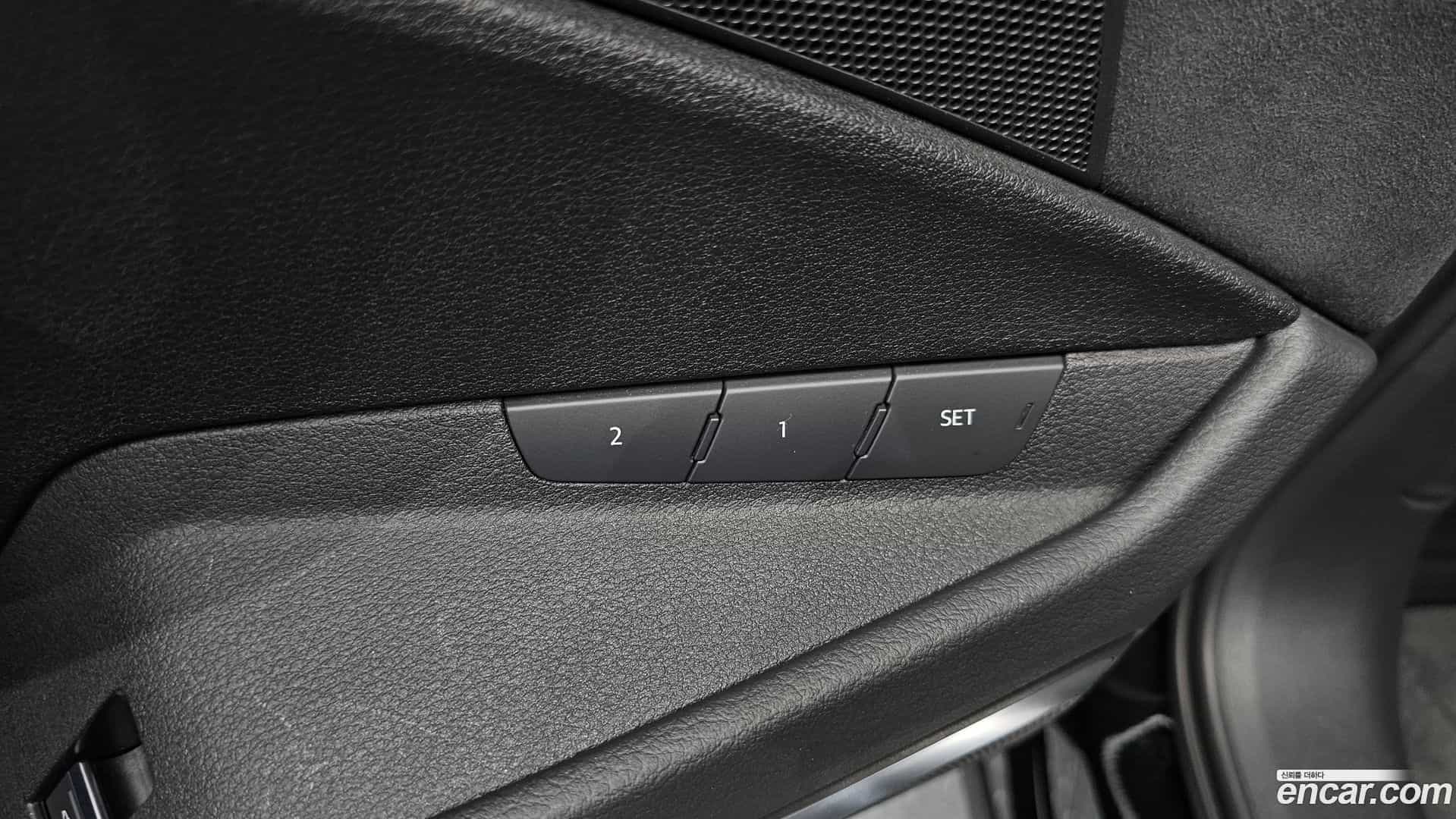 e-tron Audi 2023.7-OPTION-043