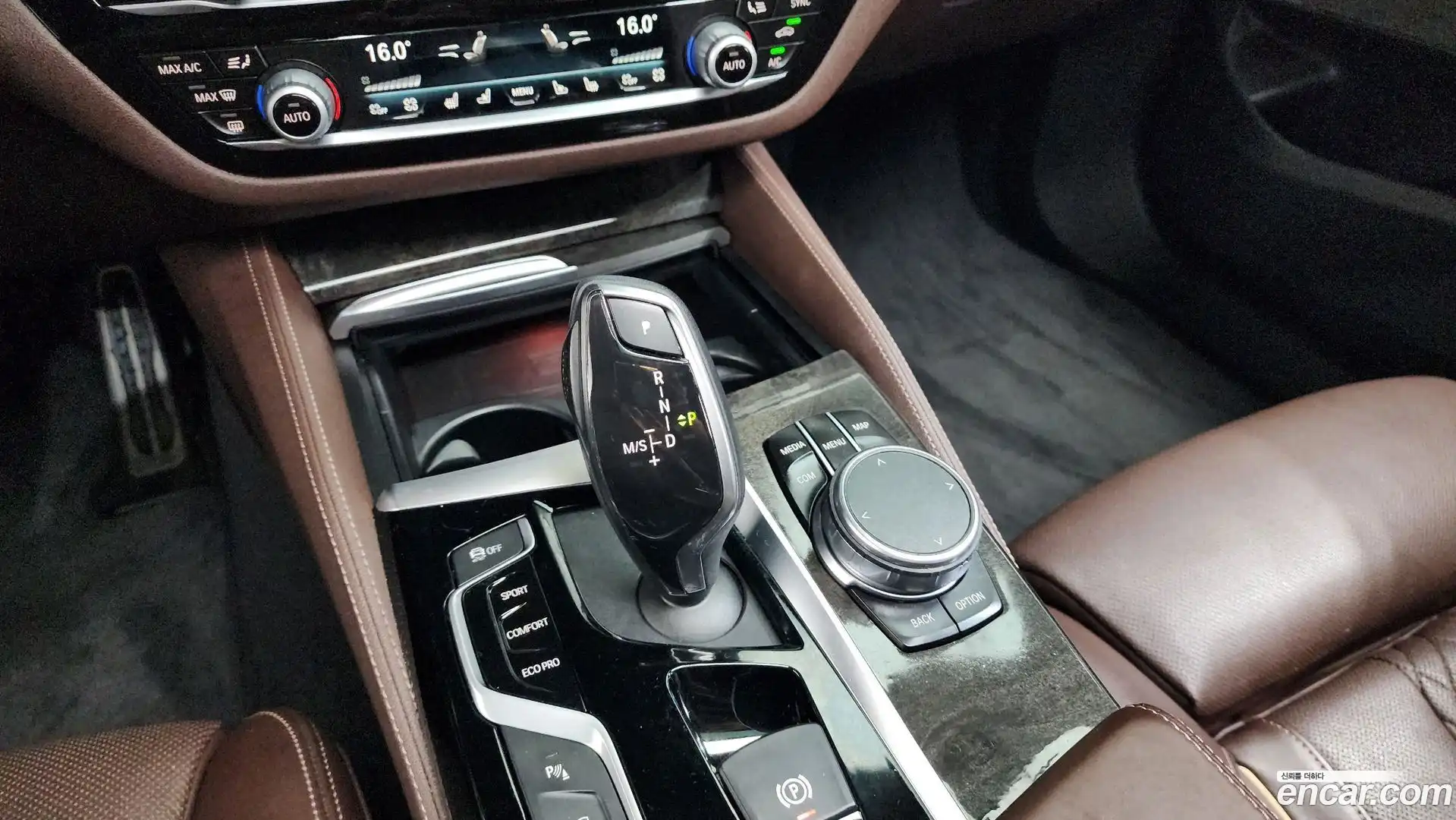 Gran Turismo BMW 2019.0-INNER-009