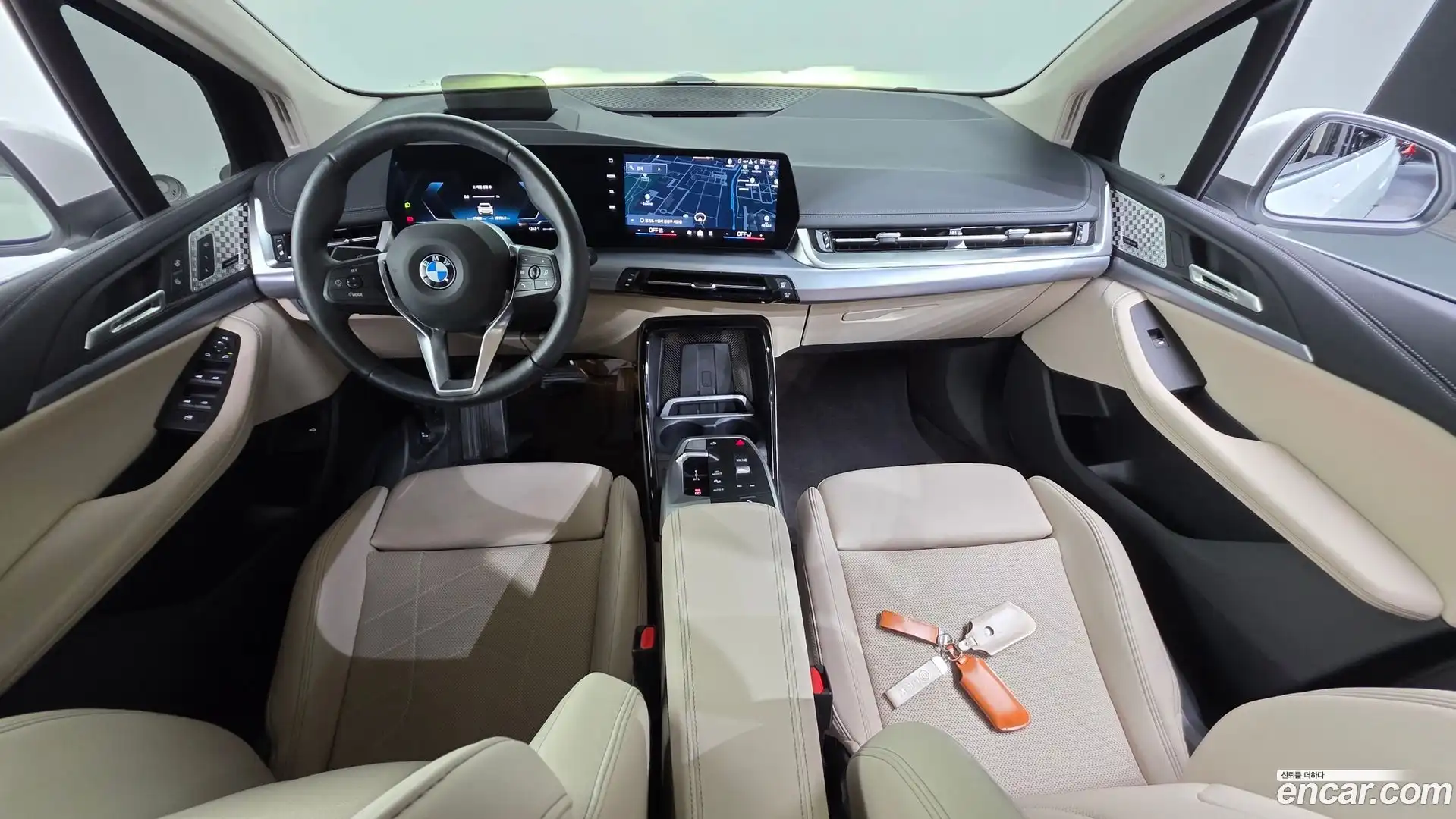 2-Series BMW 2025.5-INNER-007