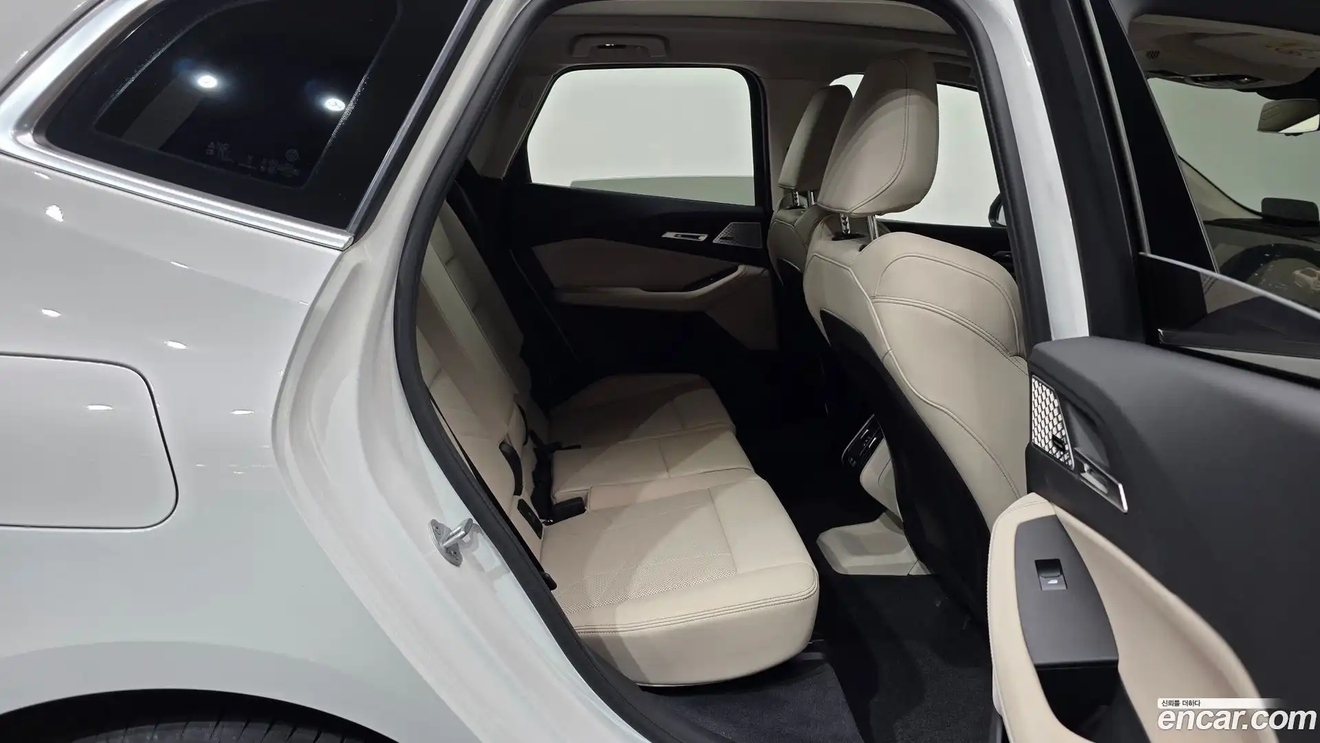 2-Series BMW 2025.5-OPTION-016