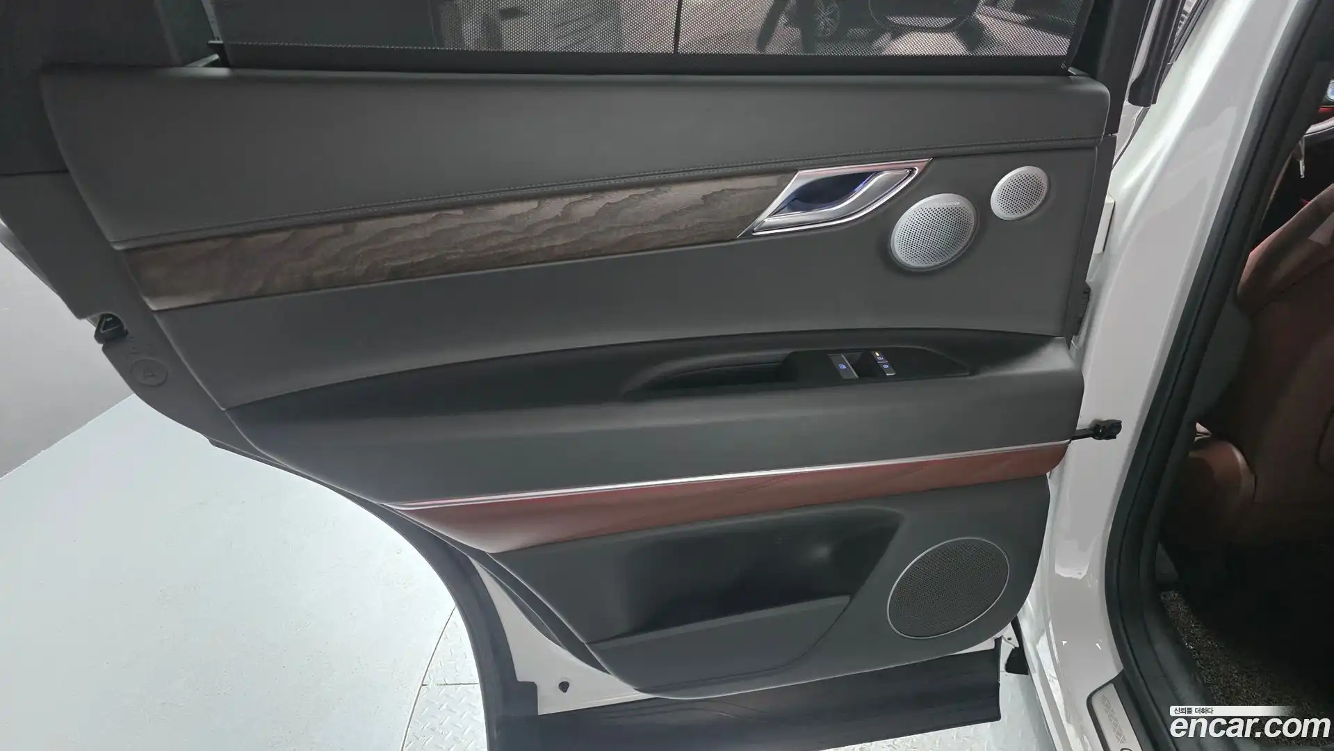 GV80 Genesis 2024.0-INNER-035