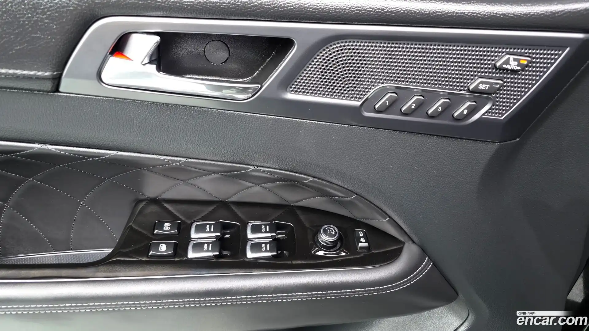 Rexton KG Mobility 2023.6-OPTION-042