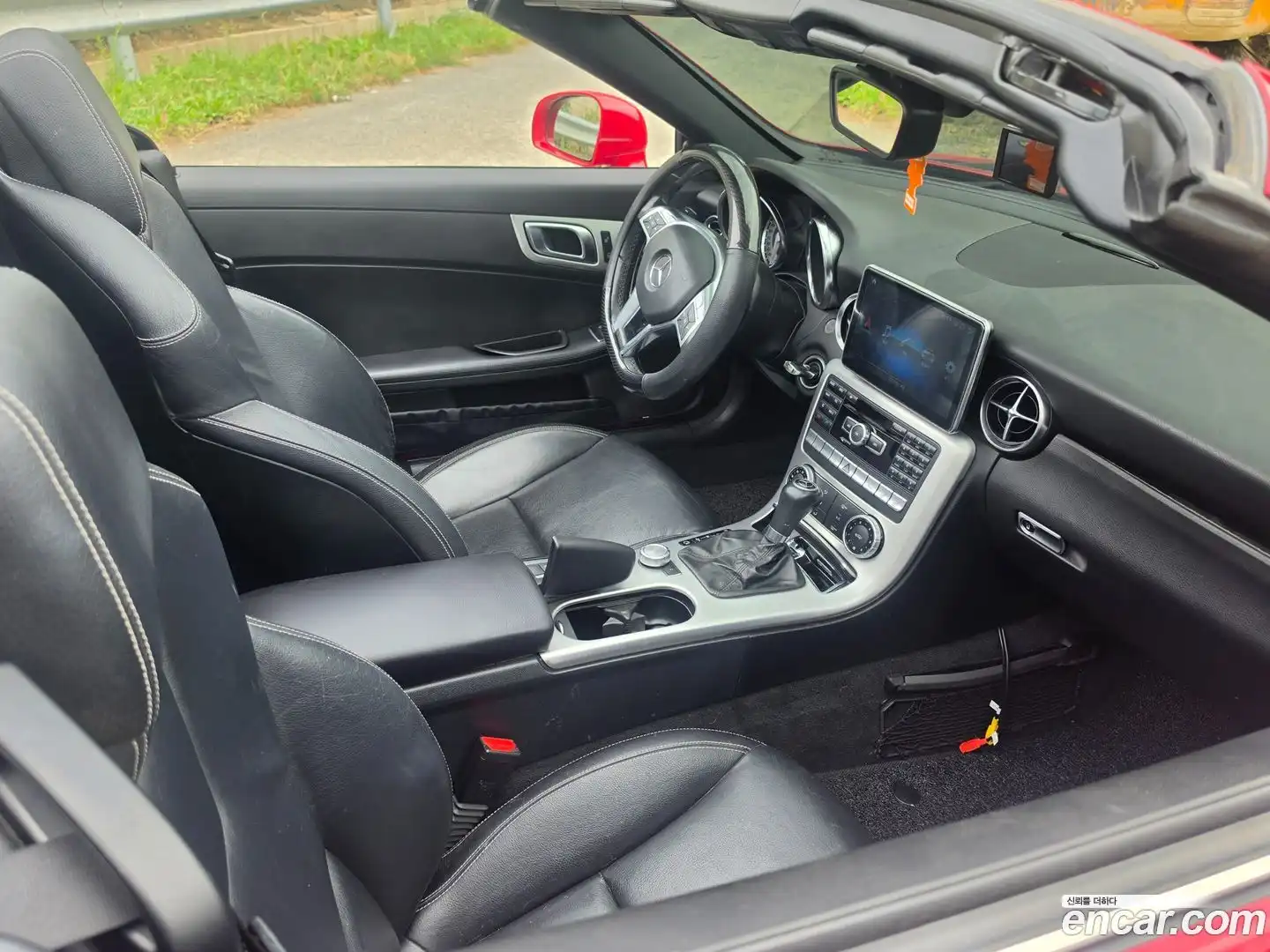 SLK-Class Mercedes-Benz 2014.9-OPTION-020