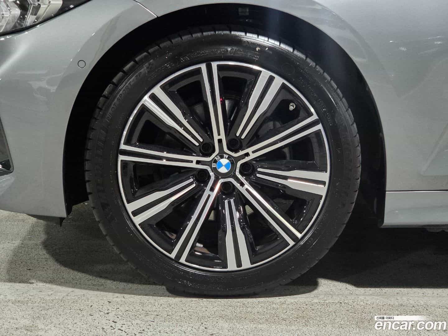 3-Series BMW 2025.7-OUTER-005