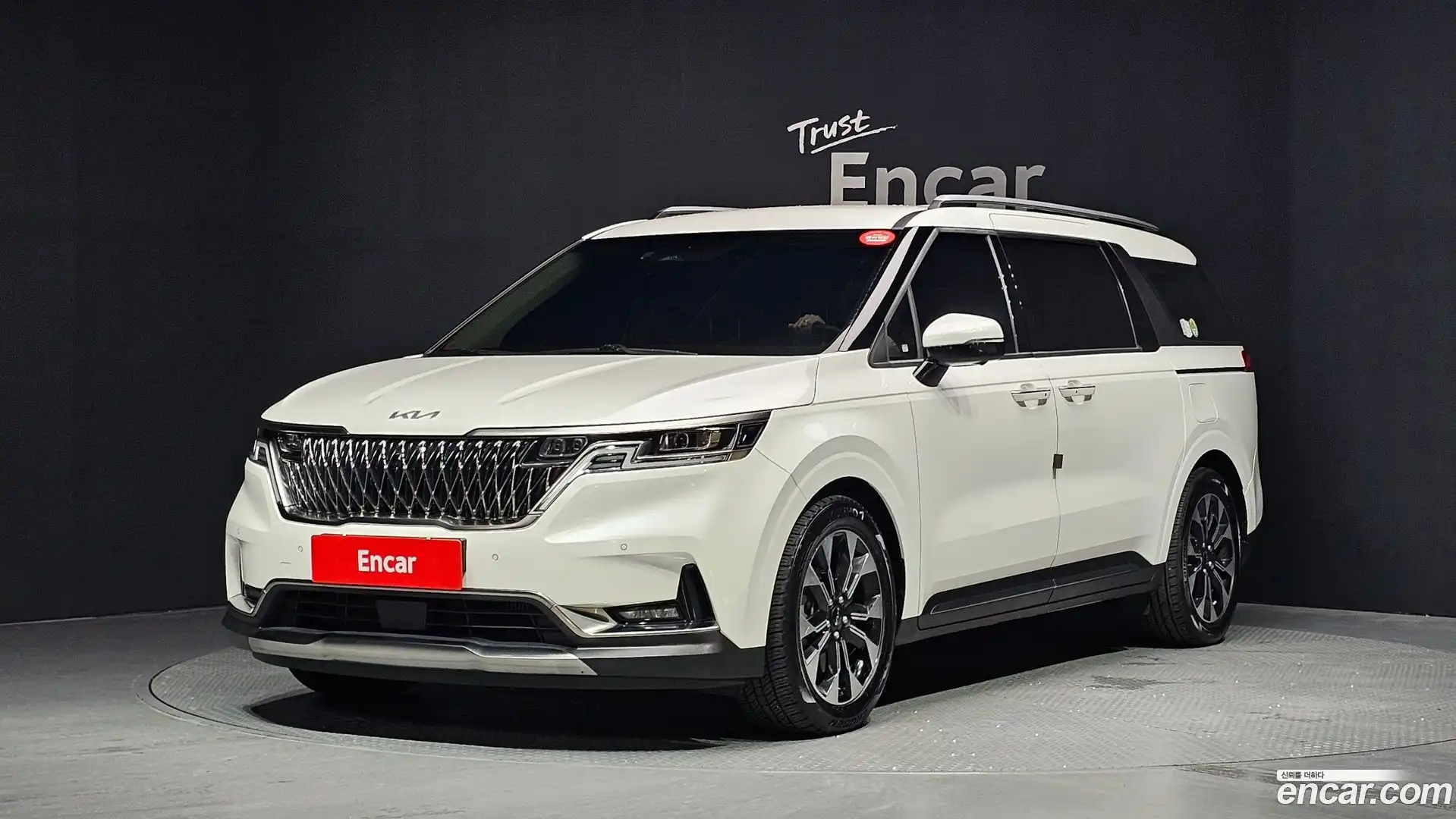 Canival Kia 2023.4-OUTER-001