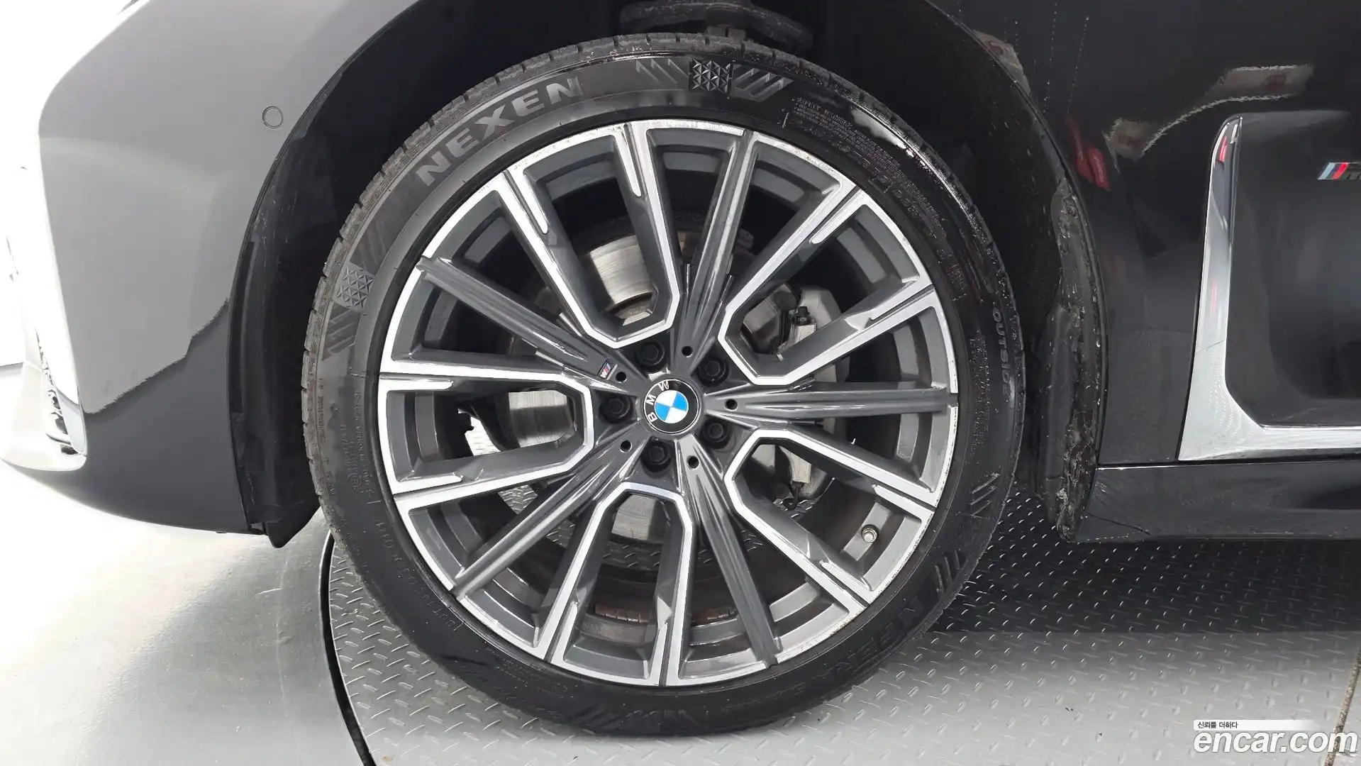 7-Series BMW 2019.8-OUTER-005