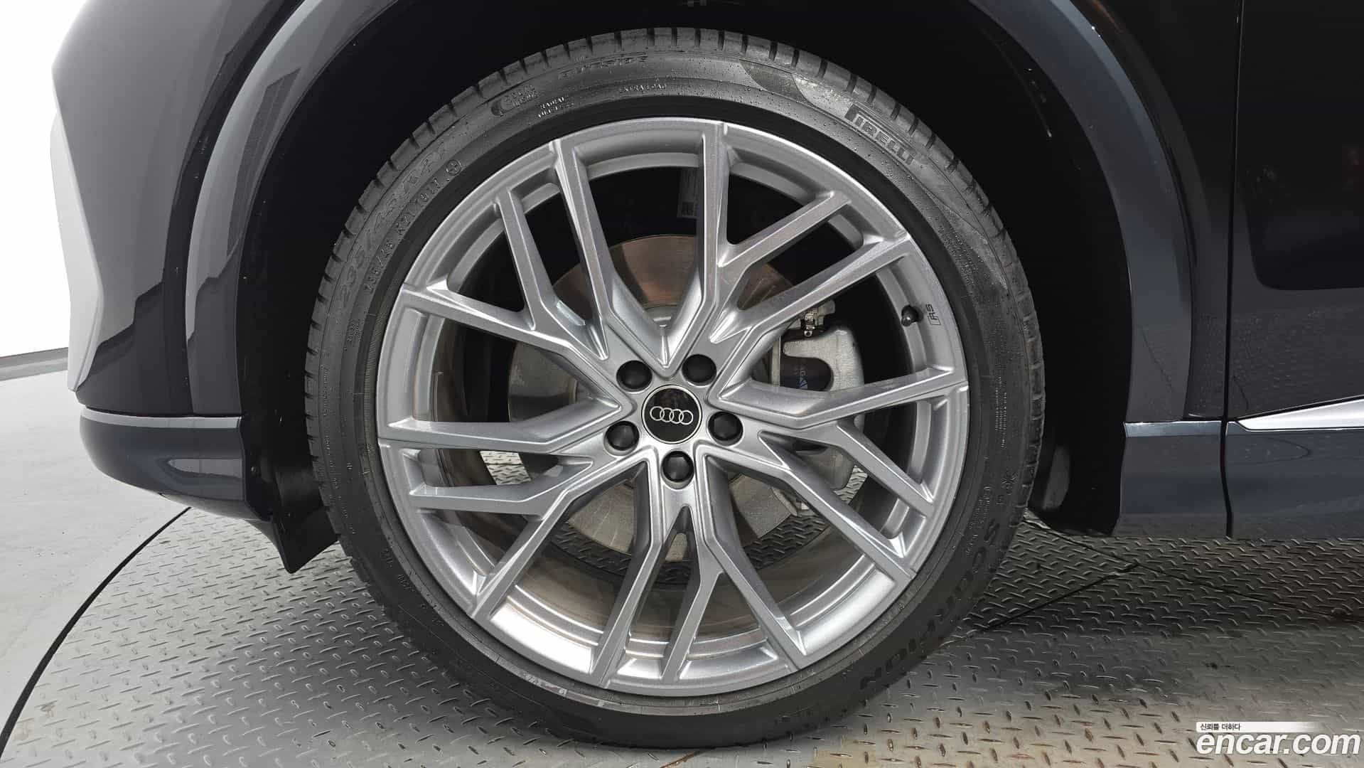 Q4 e-tron Audi 2026.2-OUTER-005