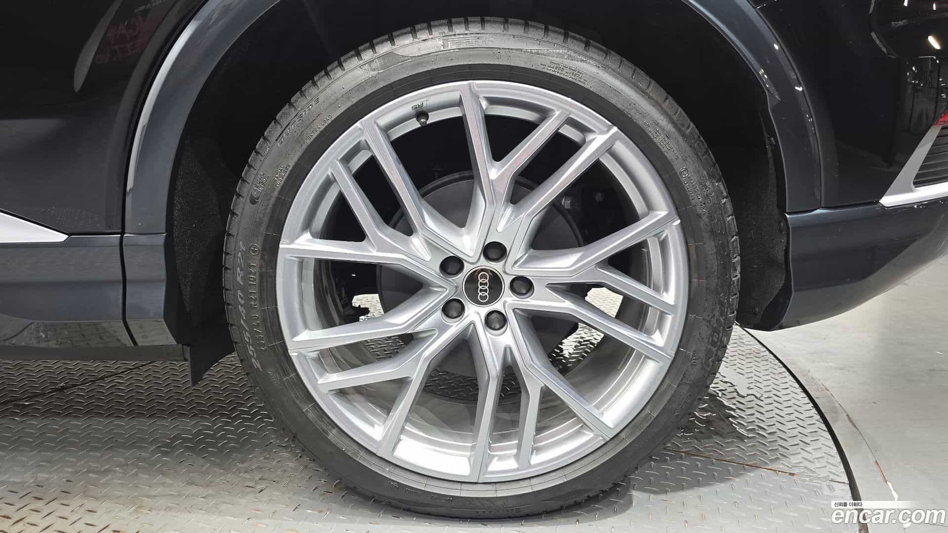 Q4 e-tron Audi 2026.2-OUTER-031