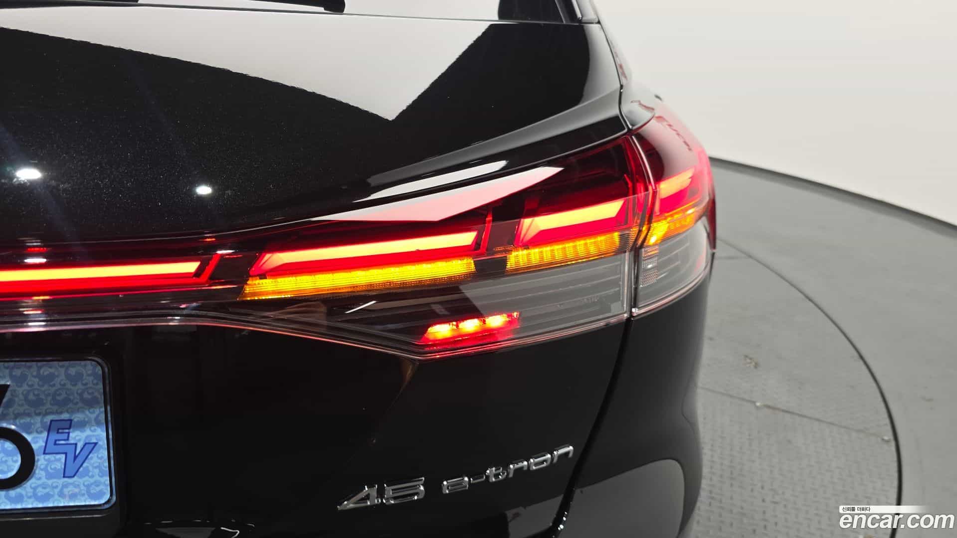 Q4 e-tron Audi 2026.2-OUTER-033