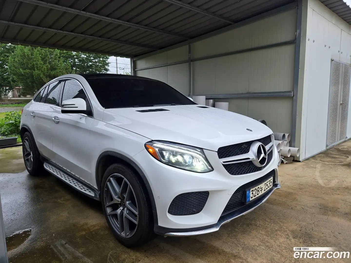 GLE-Class Mercedes-Benz 2018.2-OUTER-001
