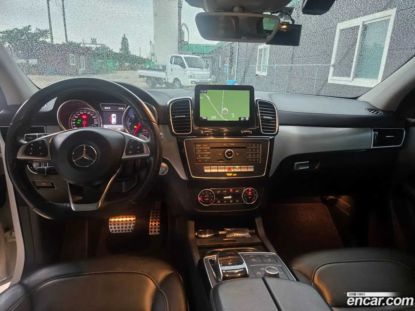 GLE-Class Mercedes-Benz 2018.2-INNER-007