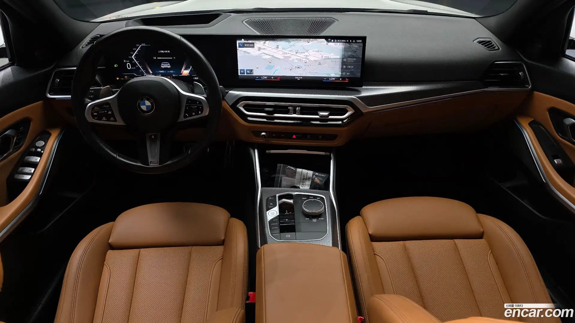 3-Series BMW 2024.0-INNER-007