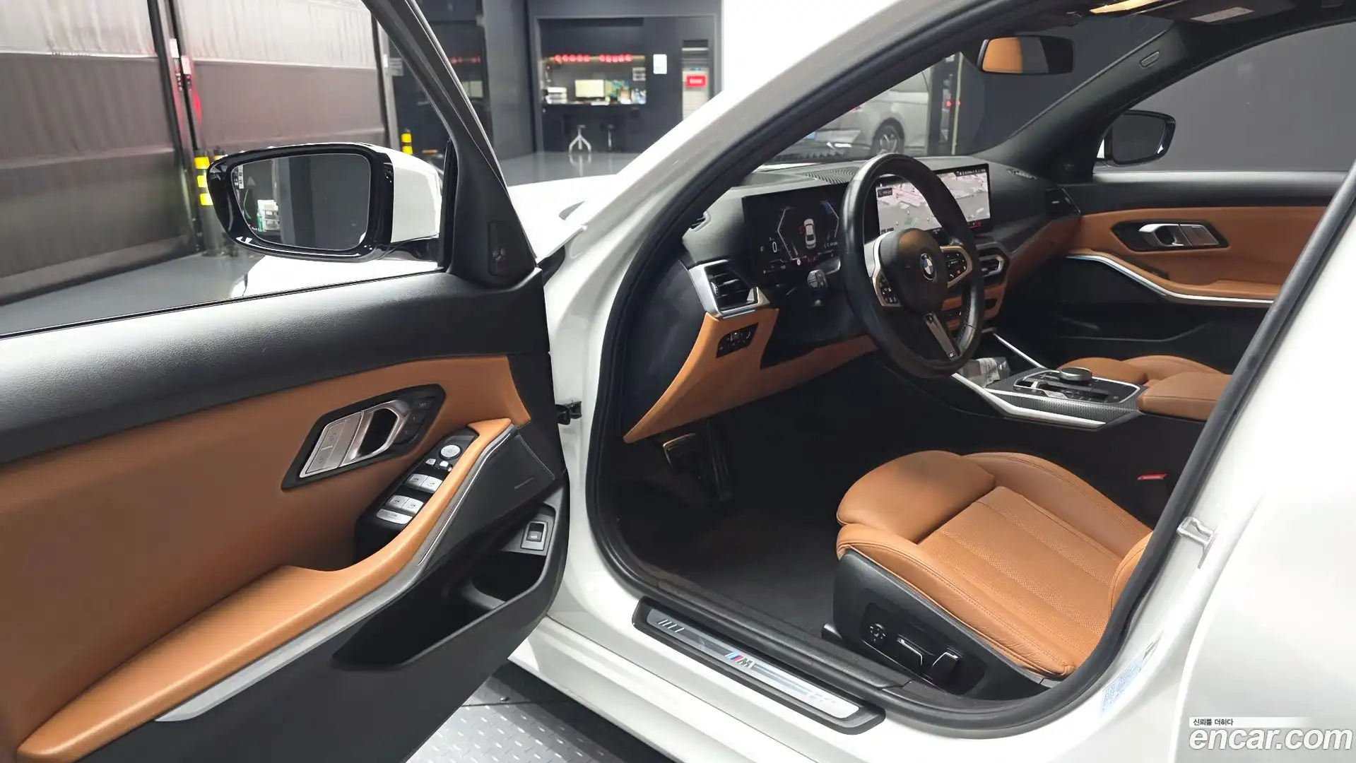 3-Series BMW 2024.0-INNER-010