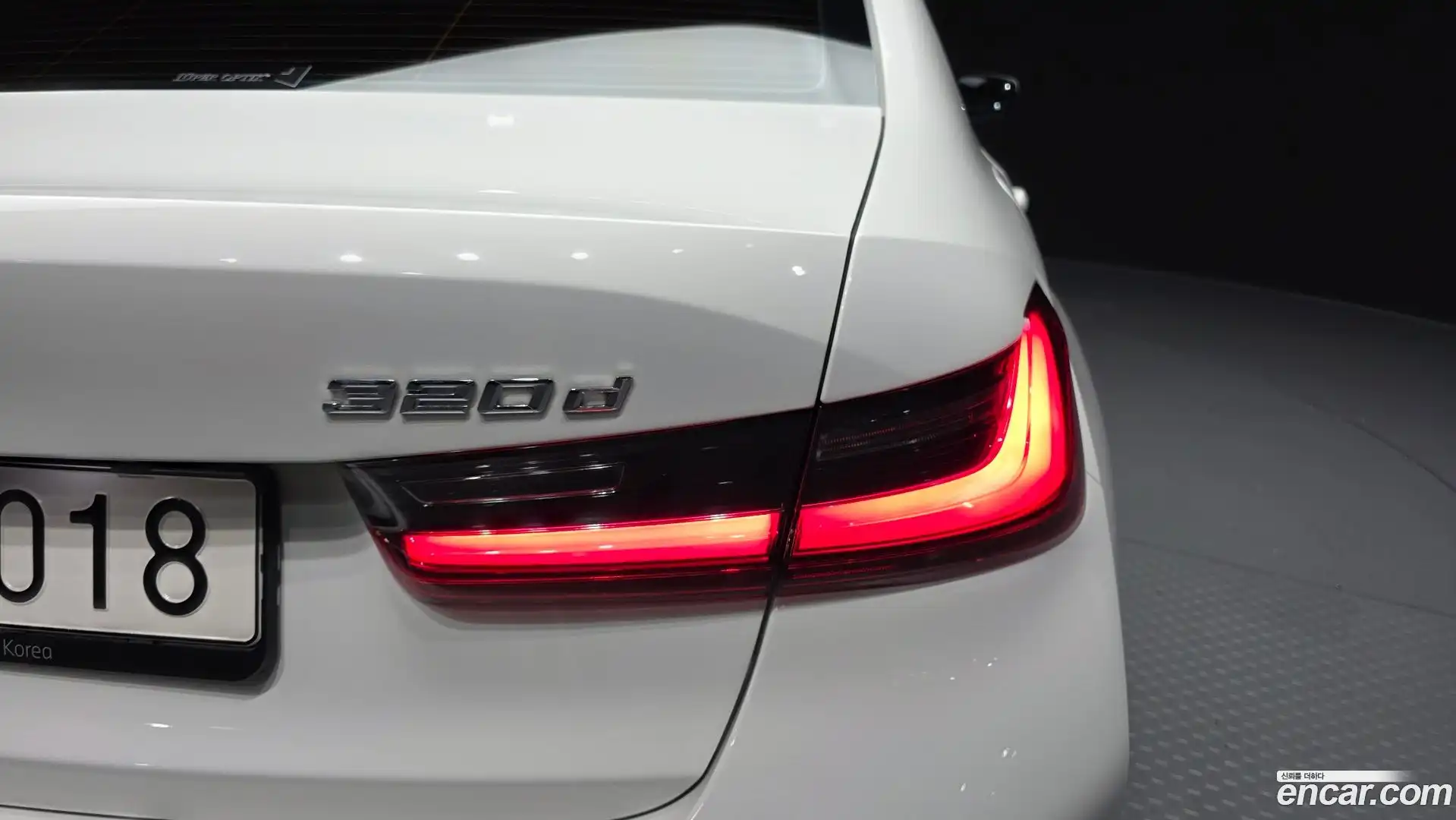 3-Series BMW 2024.0-OUTER-033