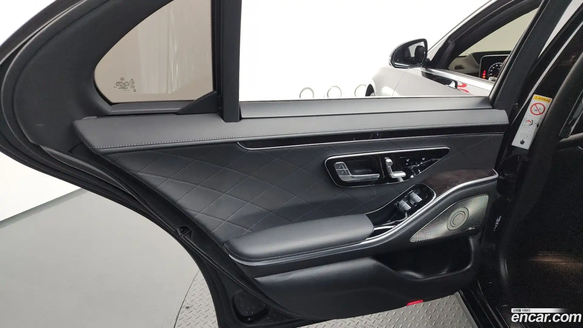 S-Class Mercedes-Benz 2021.11-INNER-035