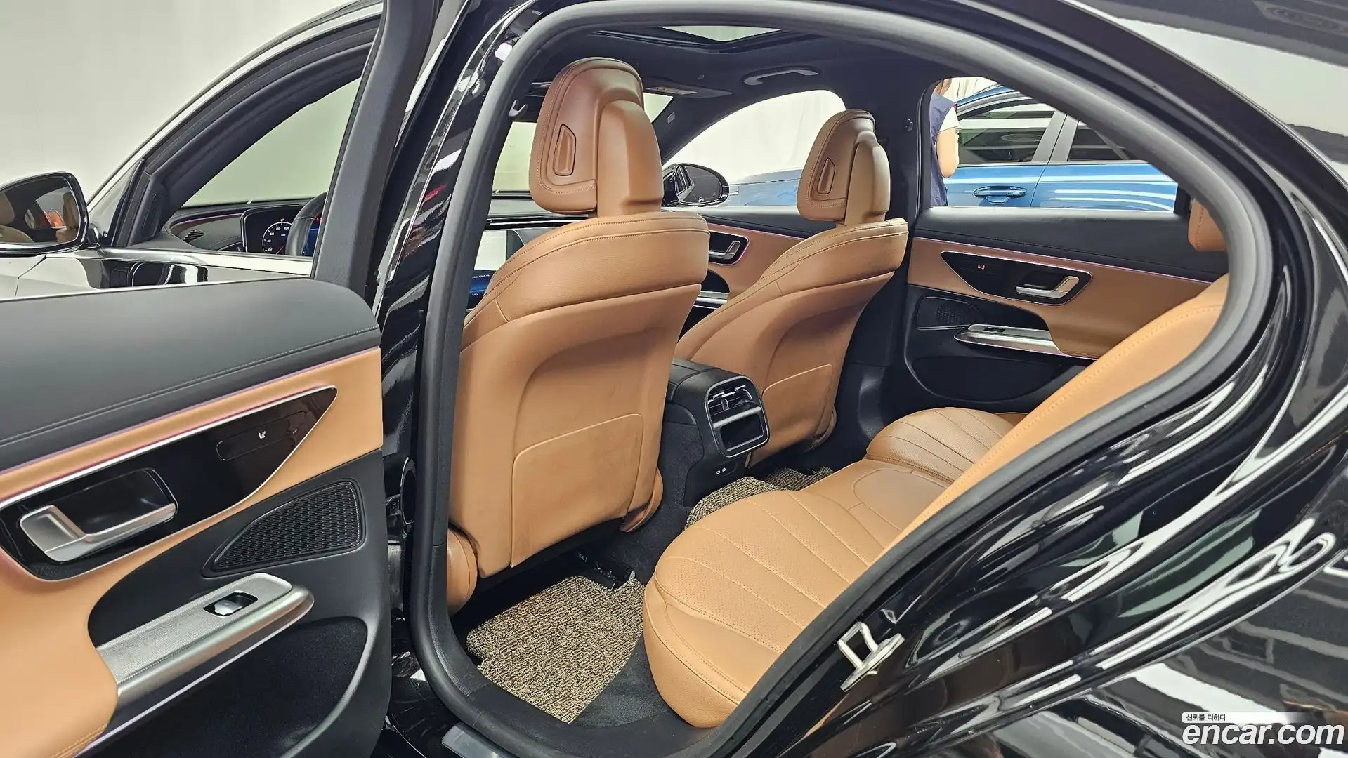 E-Class Mercedes-Benz 2025.2-INNER-036