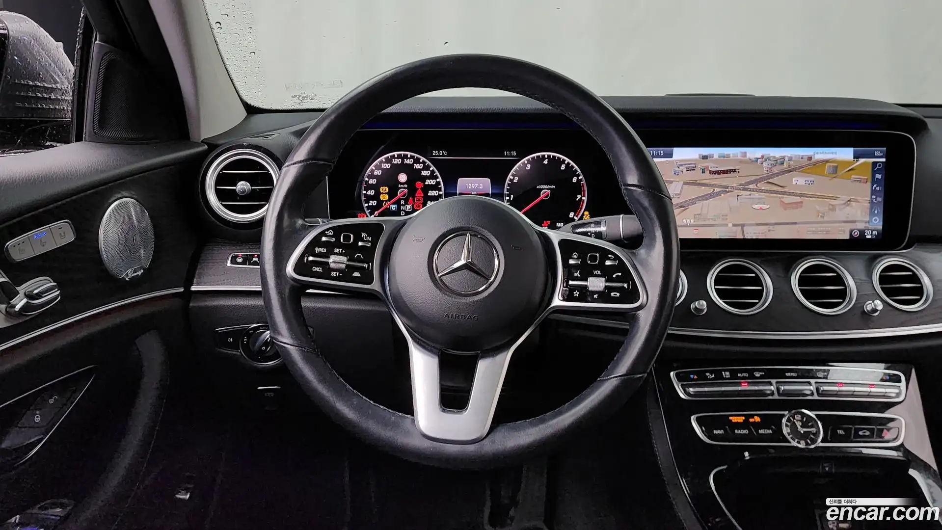 E-Class Mercedes-Benz 2018.10-OPTION-017