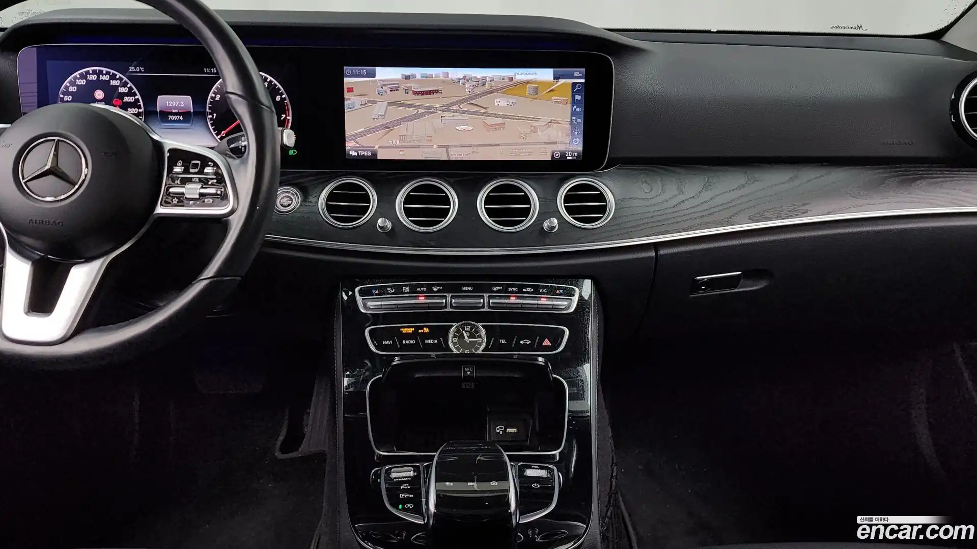 E-Class Mercedes-Benz 2018.10-OPTION-018