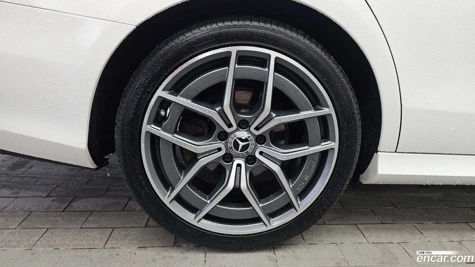 E-Class Mercedes-Benz 2020.11-OUTER-005