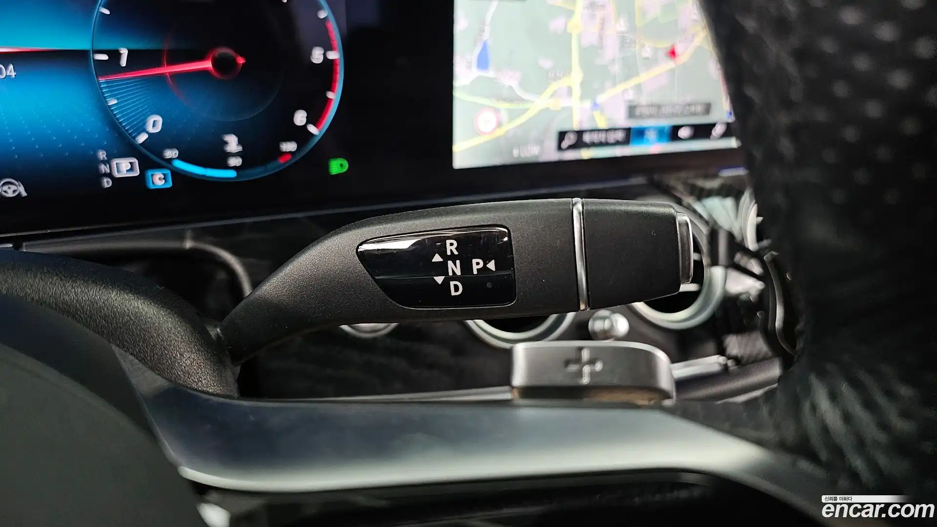 E-Class Mercedes-Benz 2020.11-INNER-009
