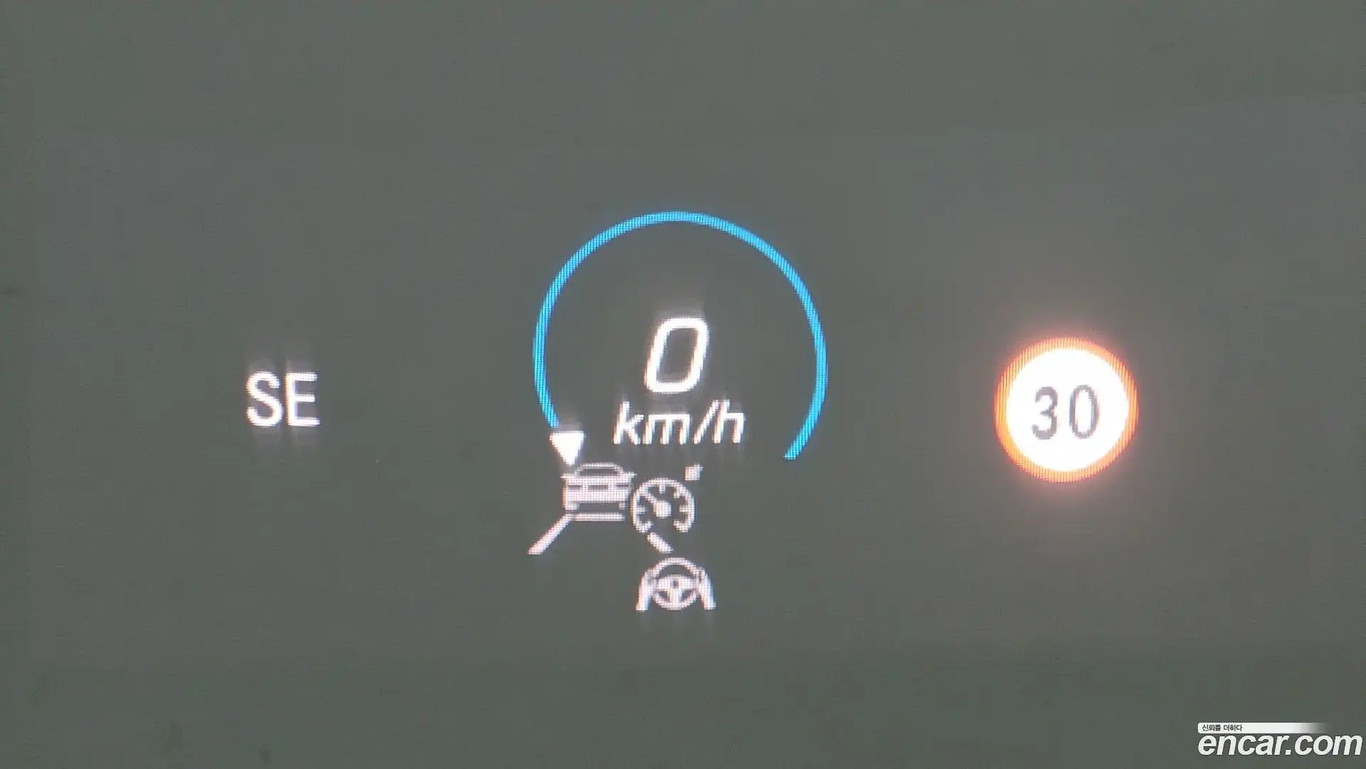 E-Class Mercedes-Benz 2020.11-OPTION-021